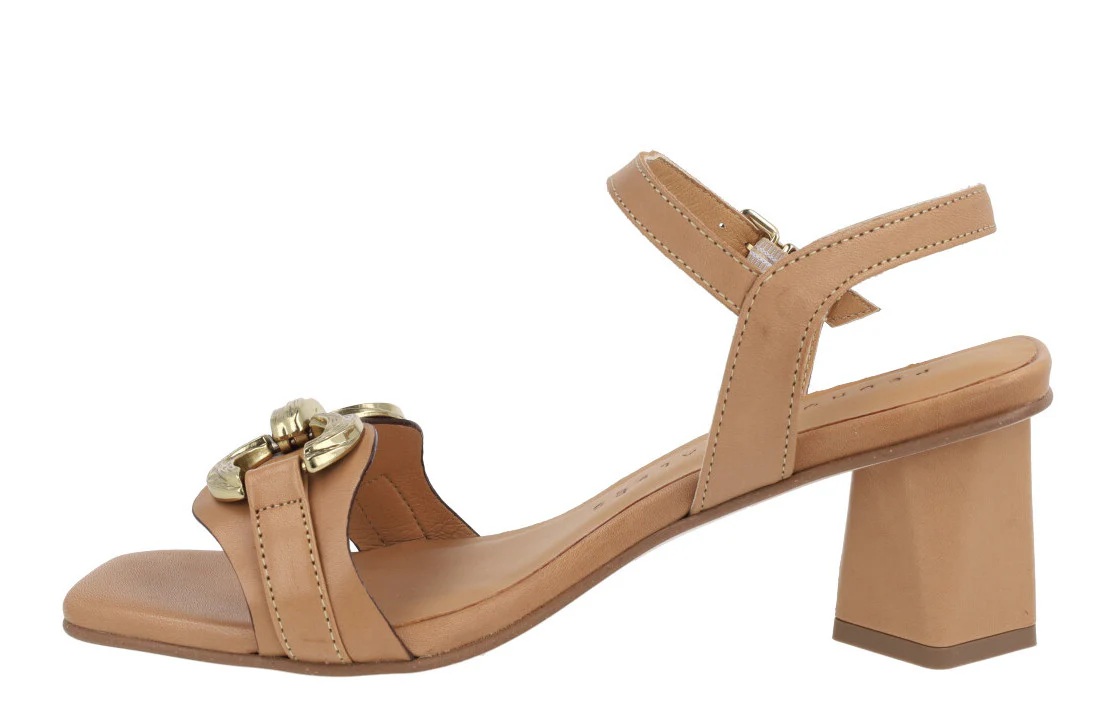 Sandalias de piel Cobán con tacones de 7 cms - Image 8