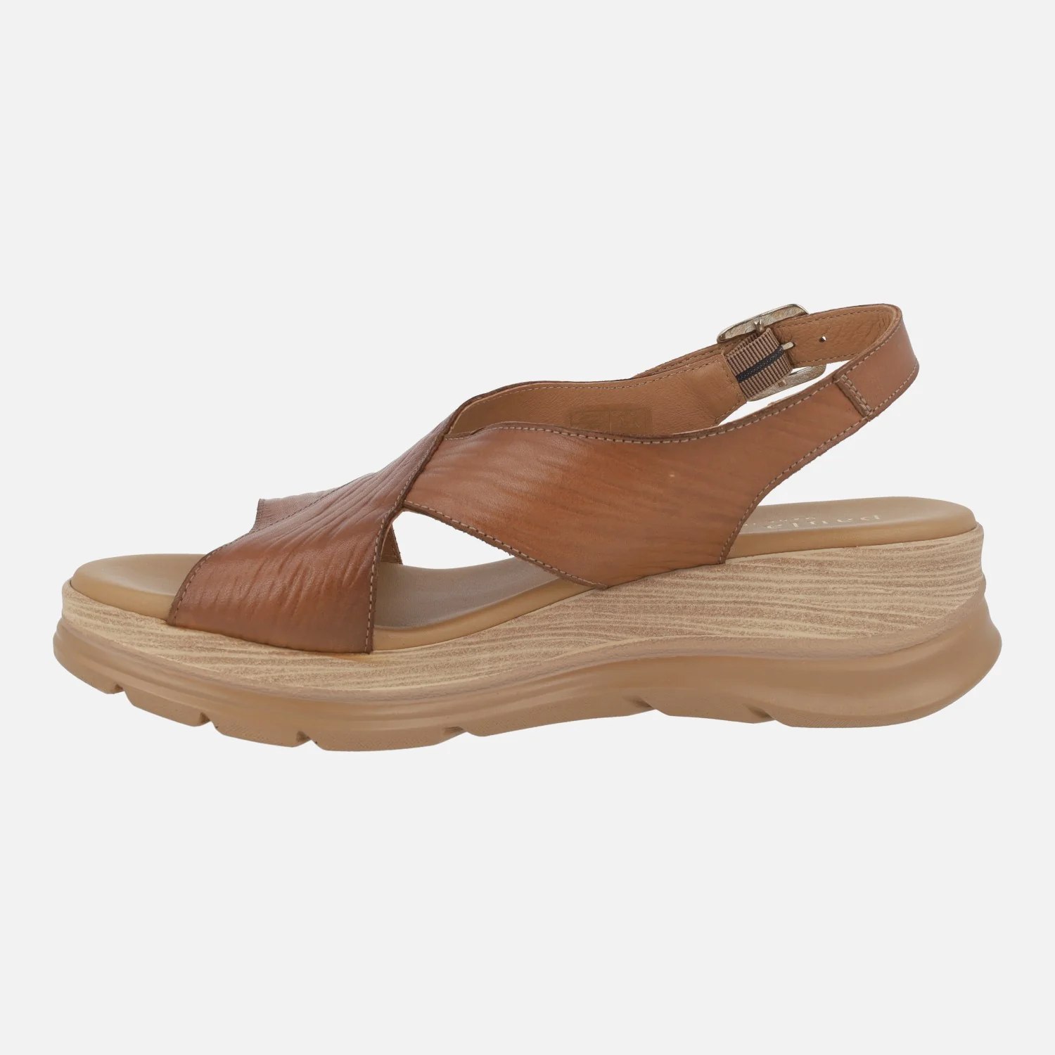 Sandalias de piel color cuero con tira al talón y hebilla - Image 4