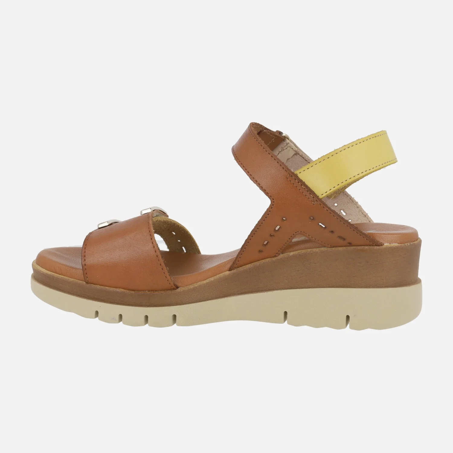 Sandalias de piel con cierre de velcro y adorno metálico - Image 9