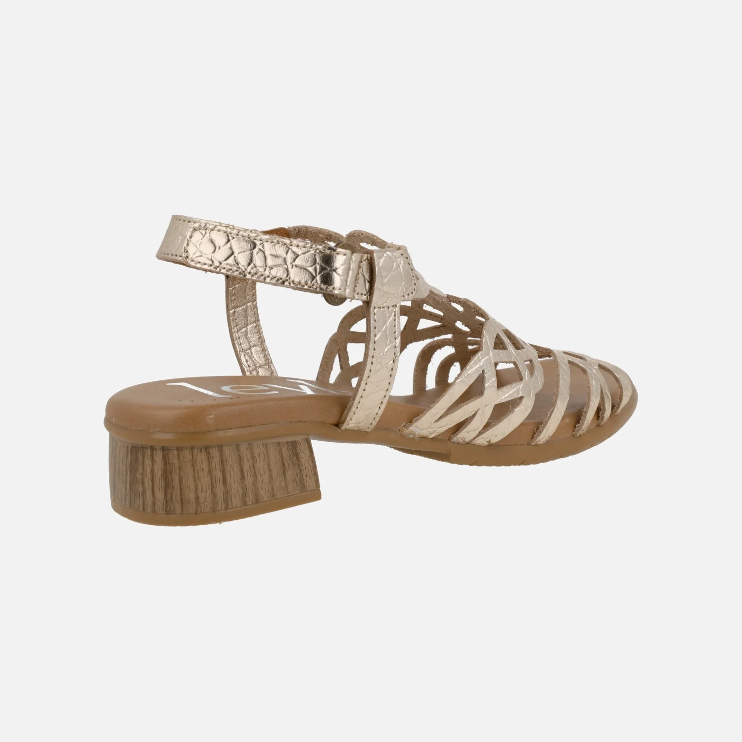 Sandalias de piel con detalle de troquelados y tacón bajo - Image 10