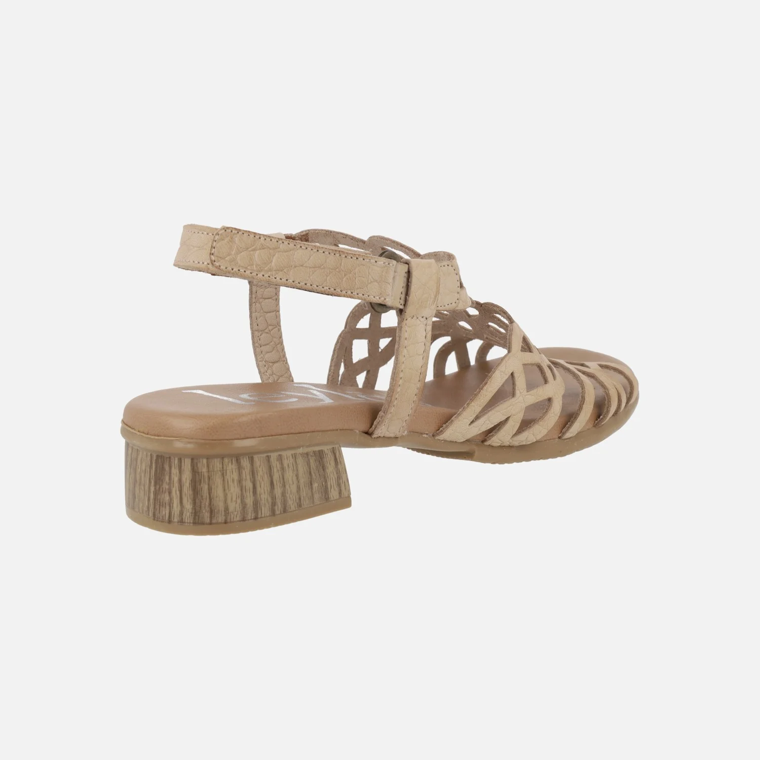 Sandalias de piel con detalle de troquelados y tacón bajo - Image 4