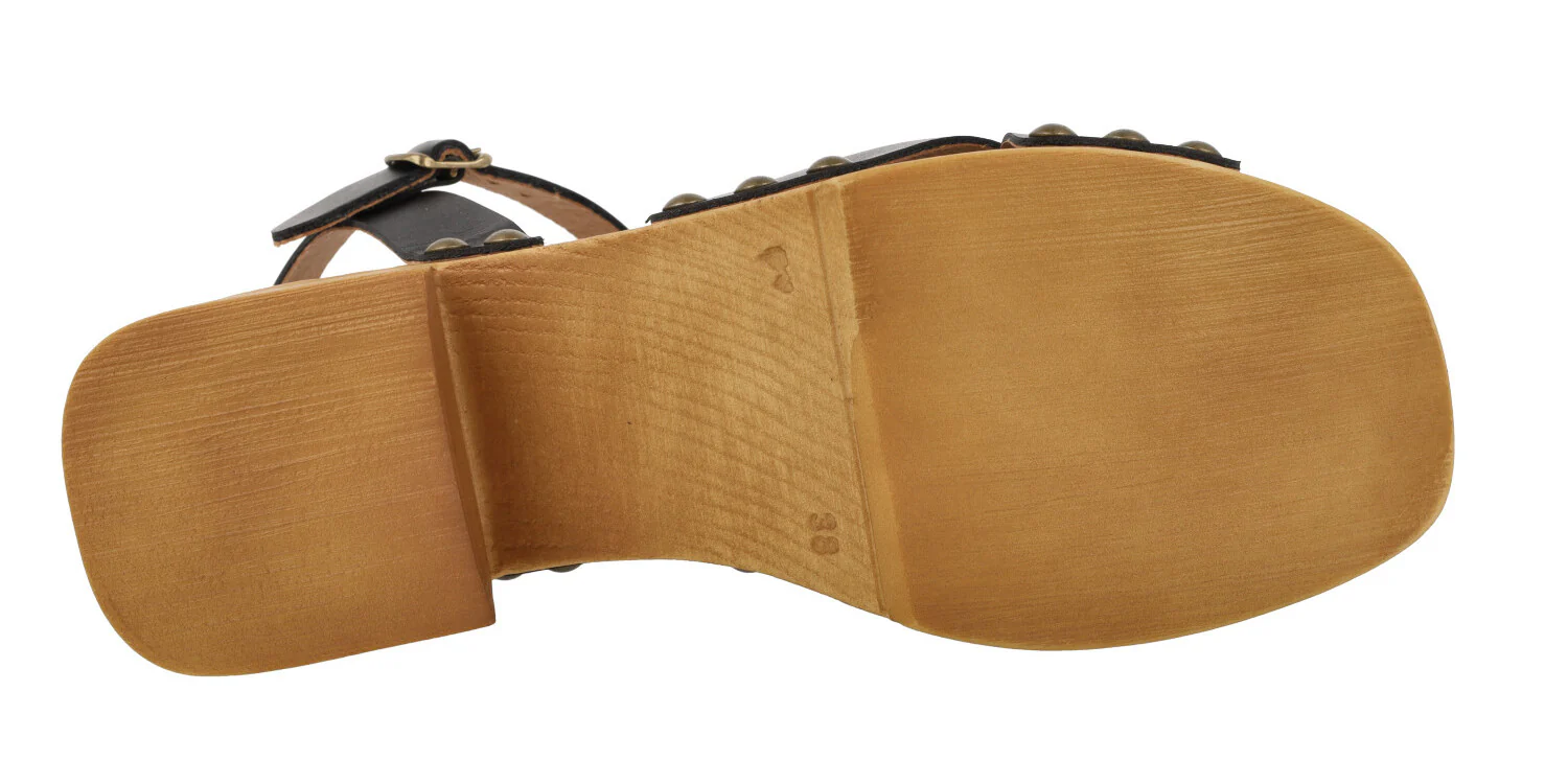 Sandalias de piel Cris con tiras cruzadas y tachas - Image 10