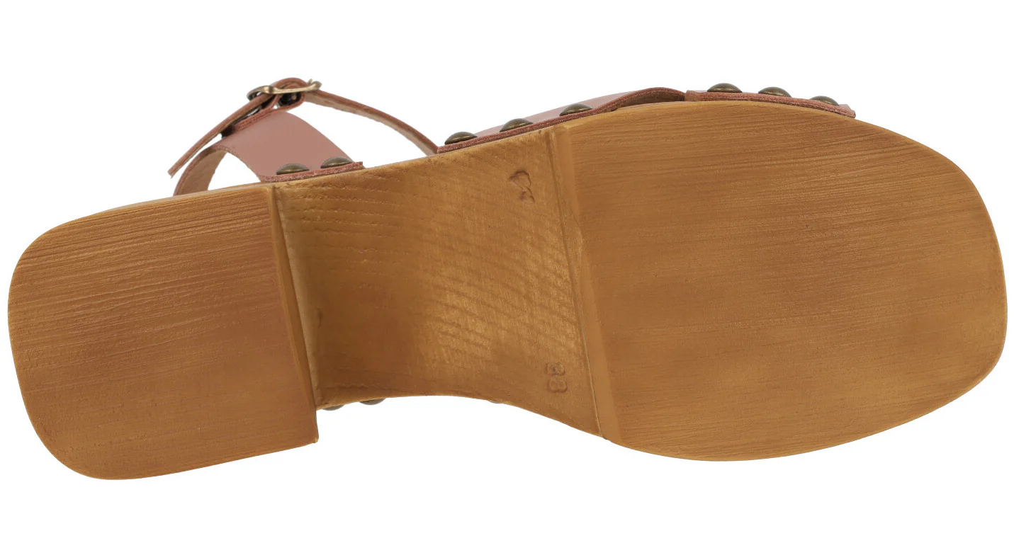 Sandalias de piel Cris con tiras cruzadas y tachas - Image 5
