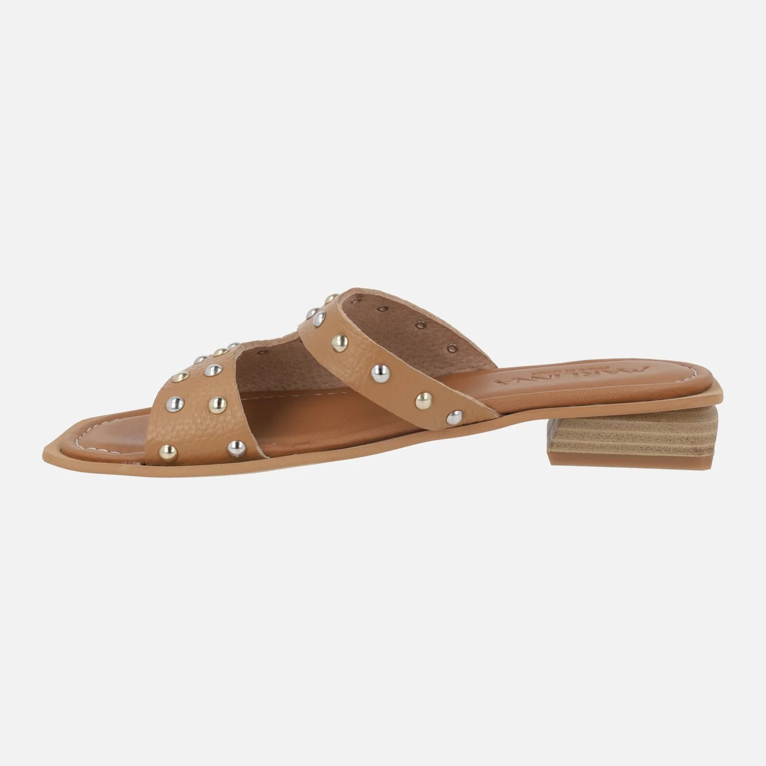 Sandalias de piel grabada con tachas metálicas - Image 3