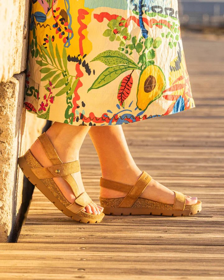 Sandalias de piel serraje con cierre de velcros Selma - Image 2