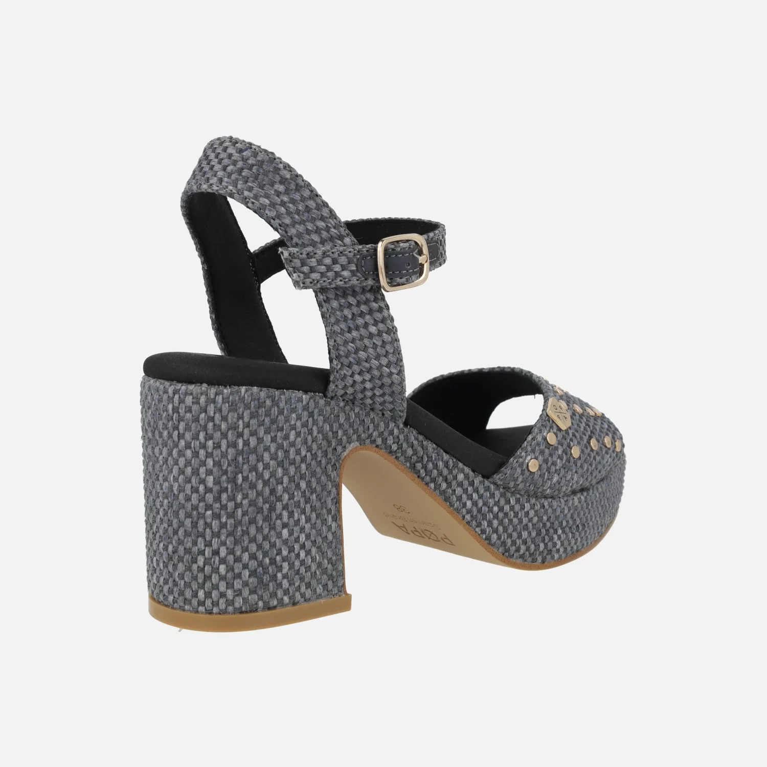 Sandalias de tacón en rafia negra con tachas doradas Daira - Image 4