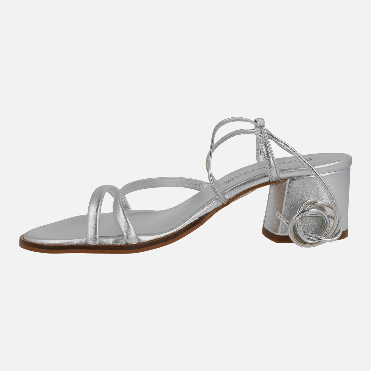 SANDALIAS DE TACÓN GRECIA EN PIEL METALIZADA CON TIRAS Y CINTAS - Image 3