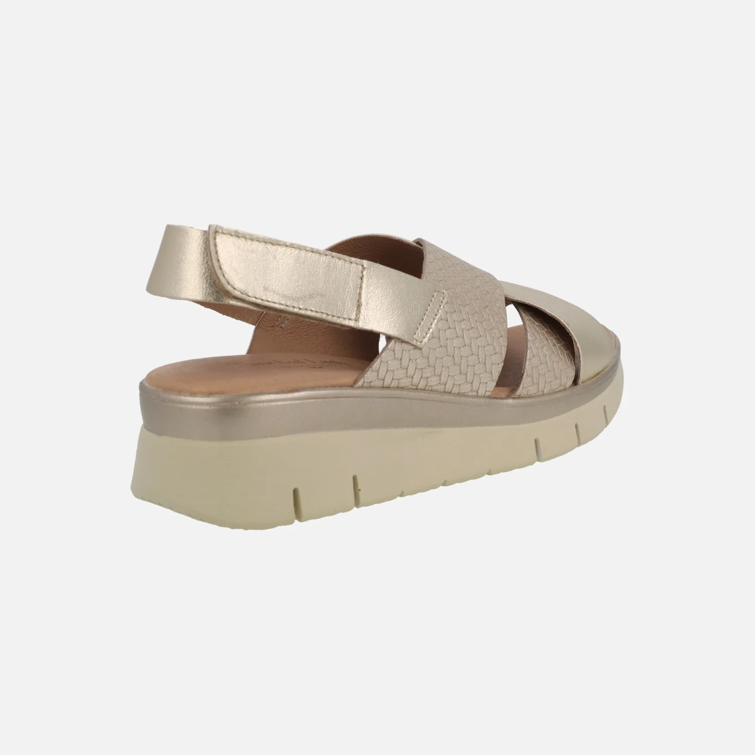 Sandalias doradas de piel con piezas efecto trenzado - Image 4