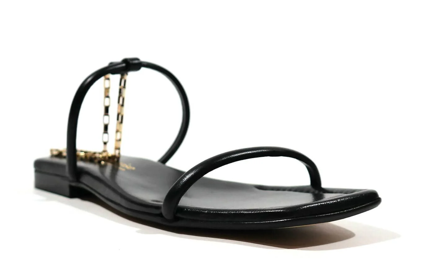Sandalias negras con pulsera dorada al tobillo para mujer - Image 3