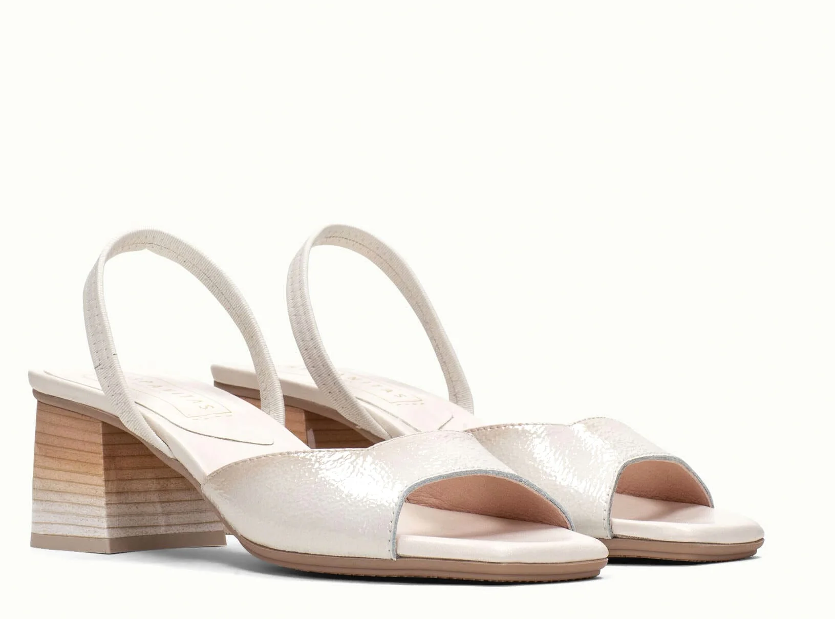 Sandalias de charol con tacón difuminado bicolor - Image 6