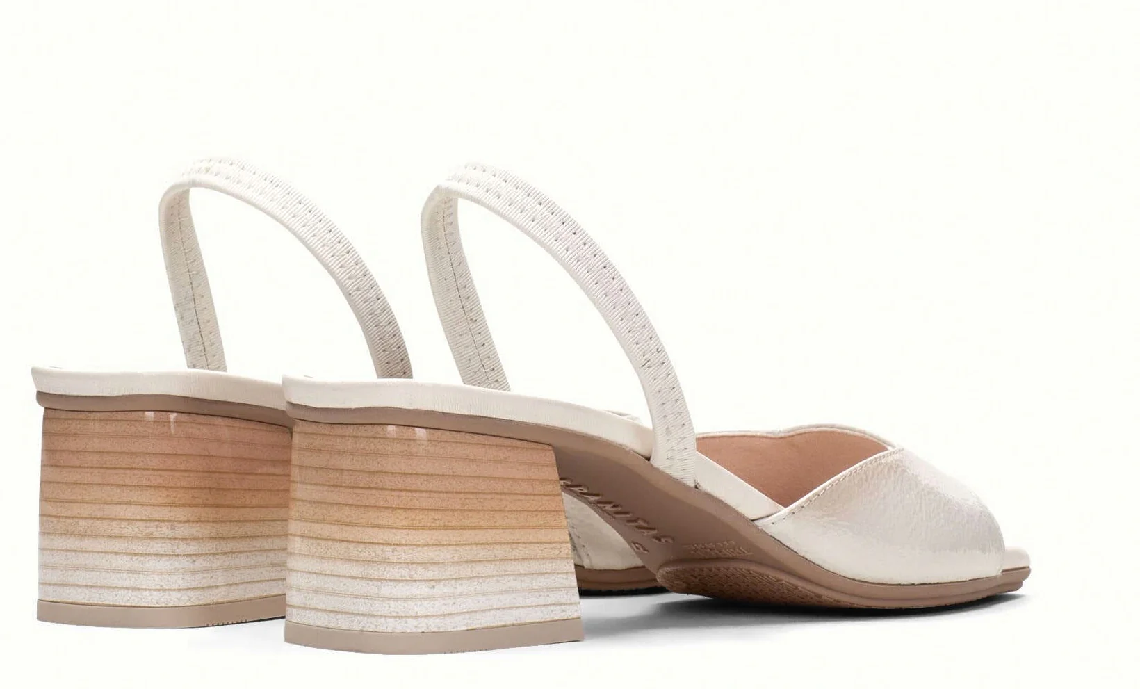 Sandalias de charol con tacón difuminado bicolor - Image 8