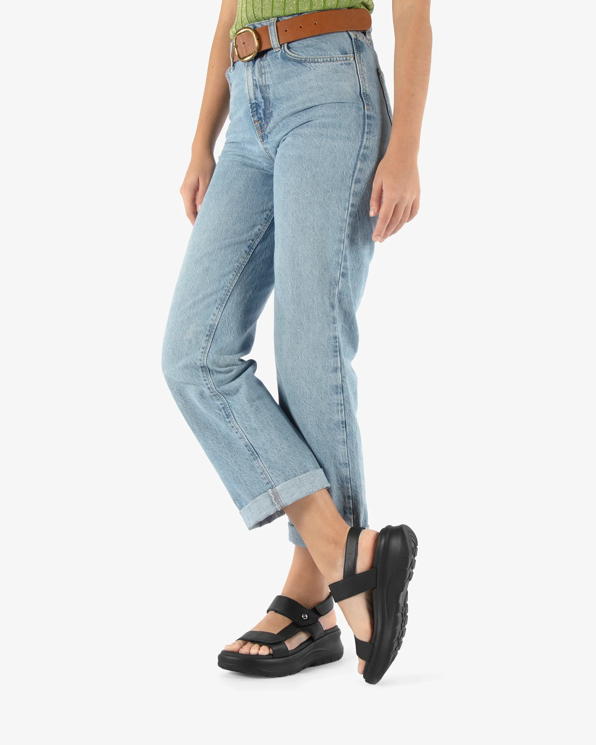 Sandalias negras de piel con plataforma y cierre de velcros Noor - Image 2