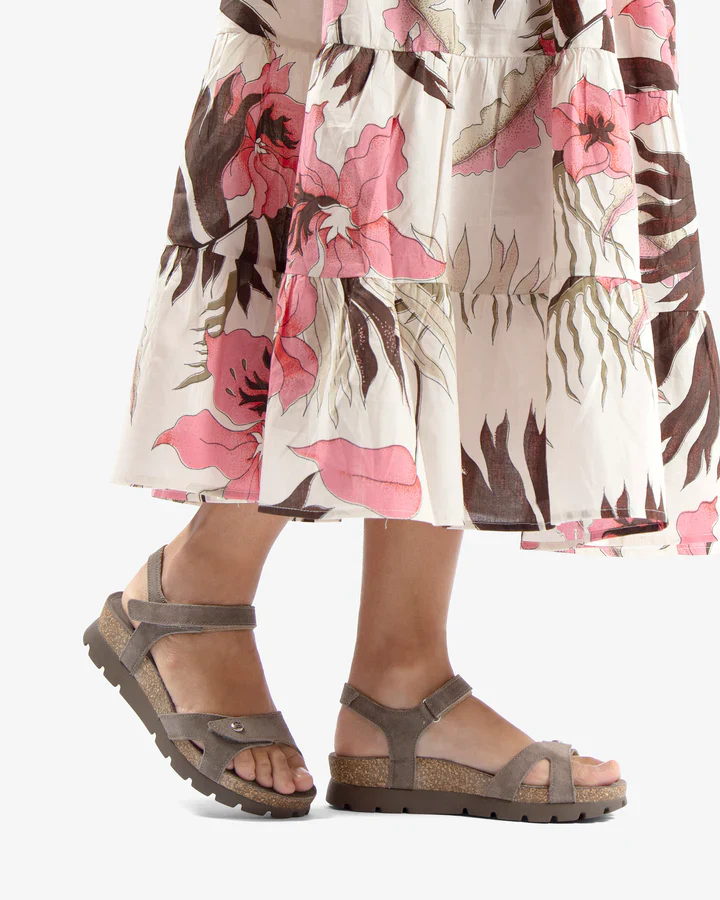 Sandalias para mujer en piel velour Sulia con cierre de velcros - Image 9