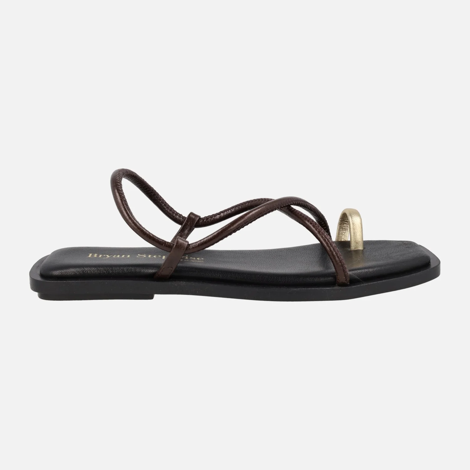 Sandalias planas de piel Katia con pieza dorada para dedo - Image 10