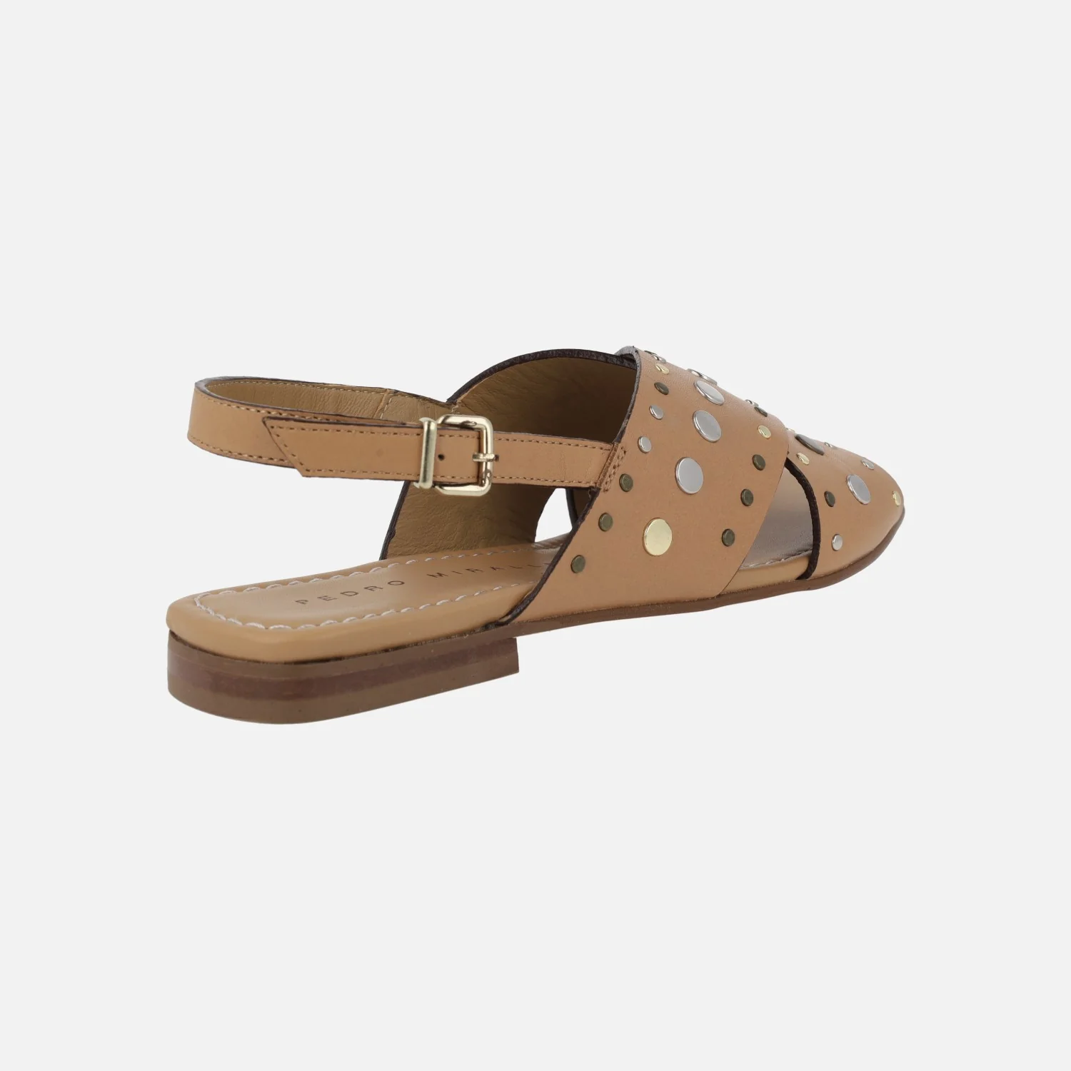 Sandalias planas de tiras cruzadas con remaches metálicos - Image 4