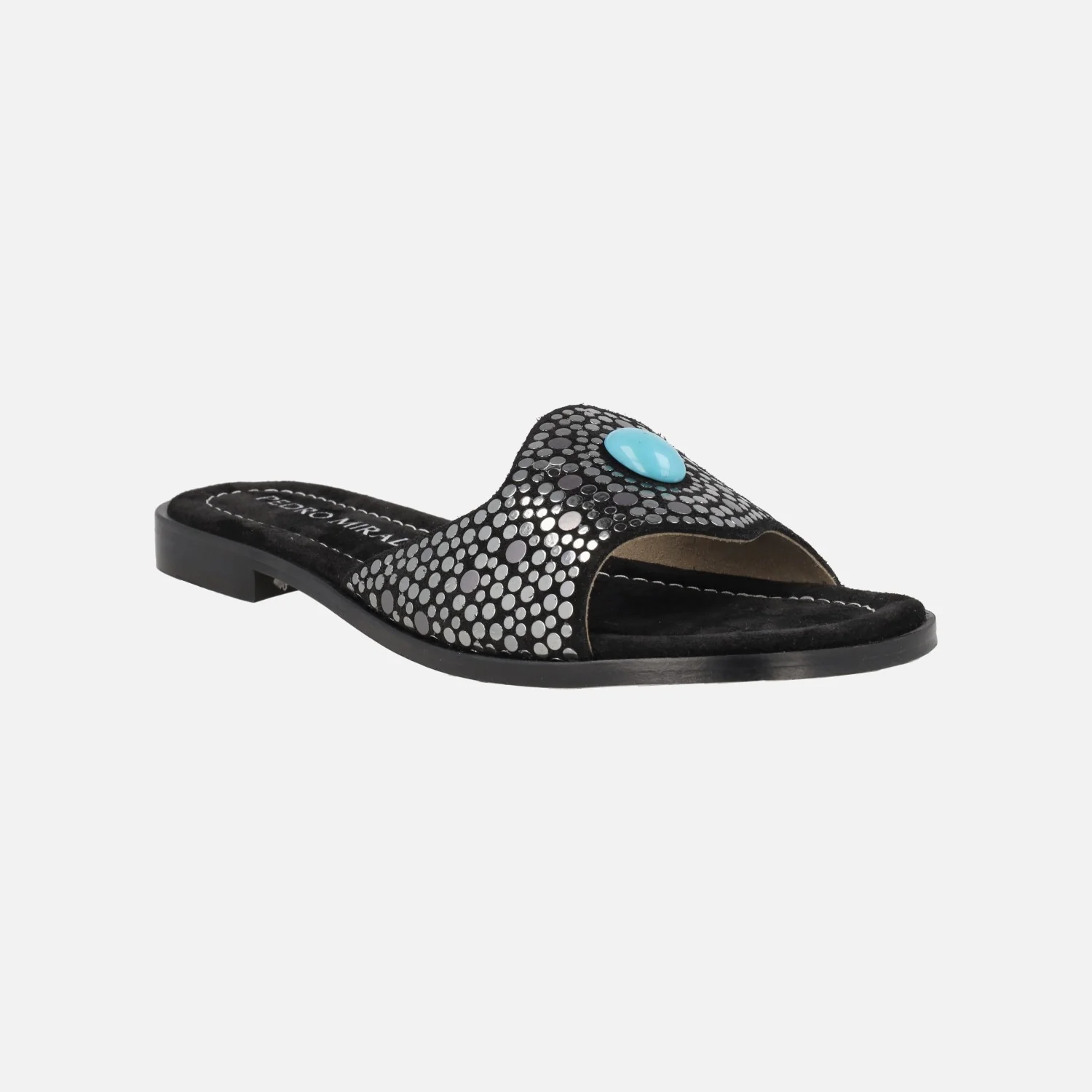 Sandalias planas estilo palas con tachas y pedrería - Image 8