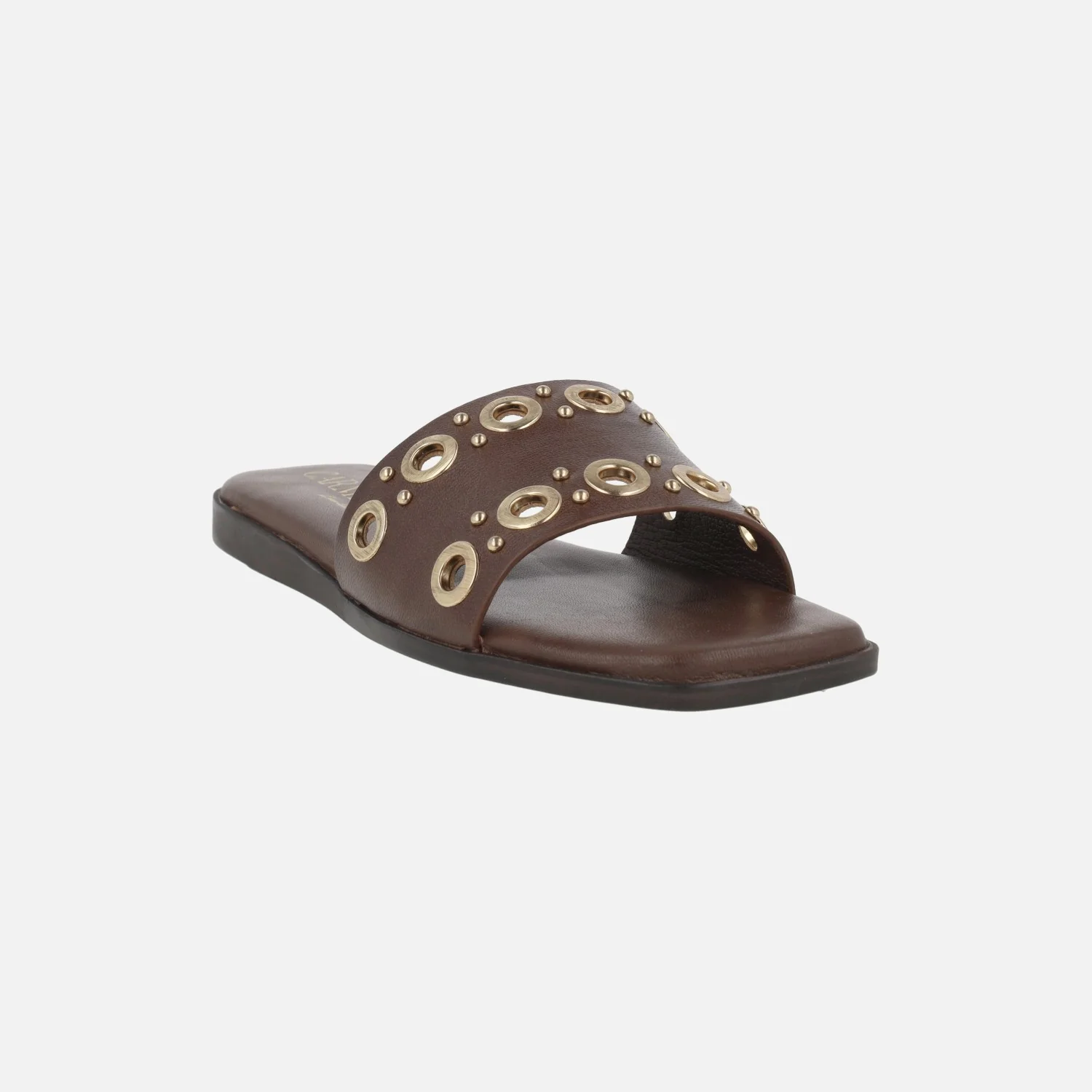 Sandalias planas estilo palas en piel con remaches metálicos - Image 2