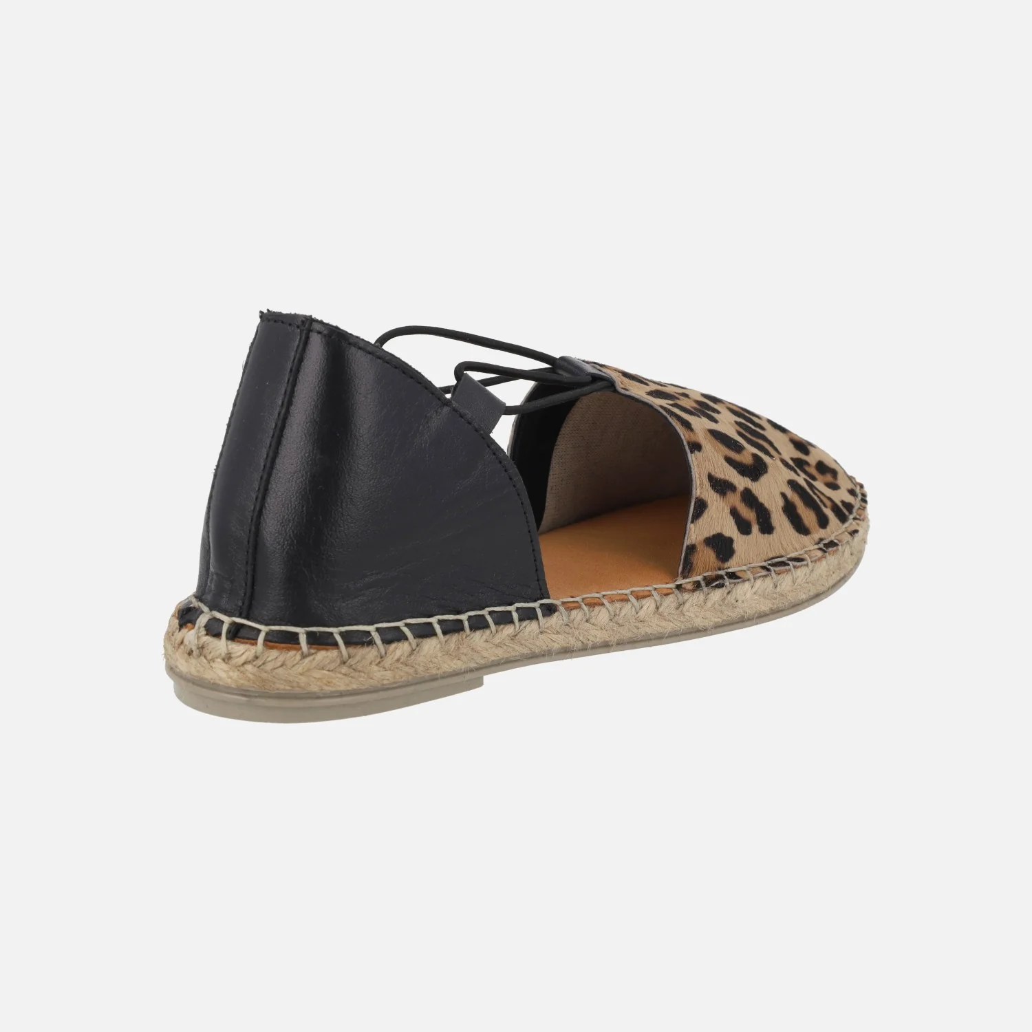 Zapatillas de esparto en piel negra y animal print leopardo con elásticos - Image 4