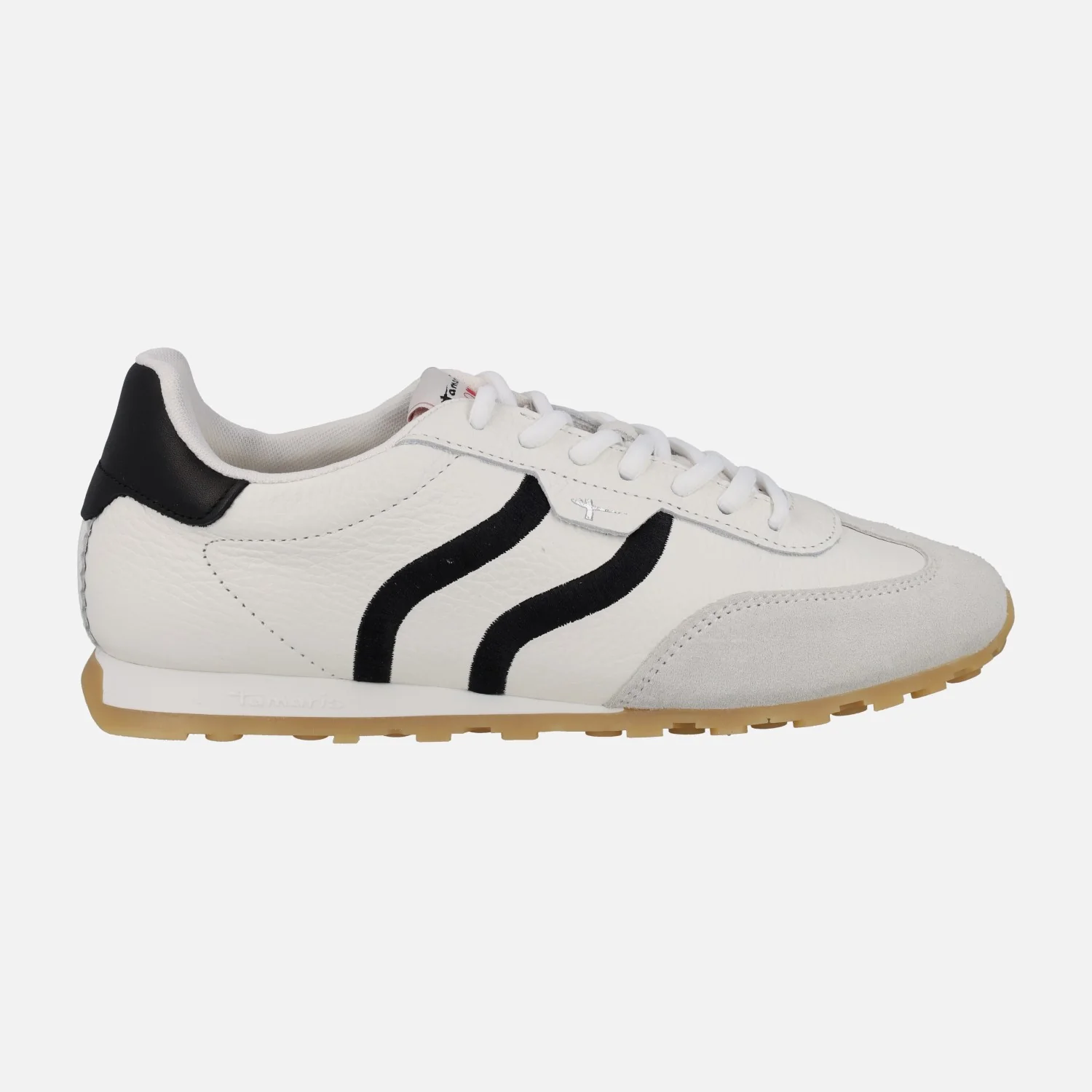 Zapatillas deportivas blancas con detalles en negro