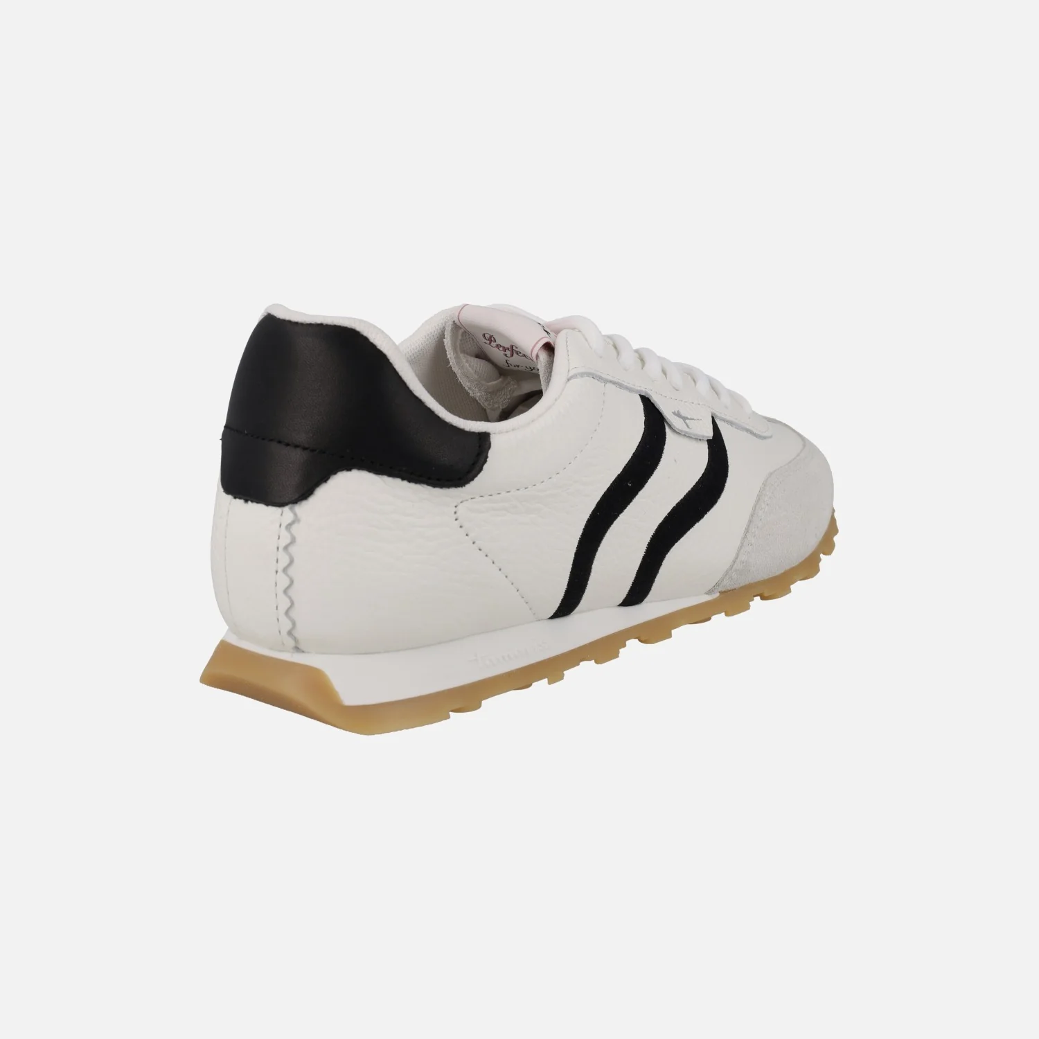 Zapatillas deportivas blancas con detalles en negro - Image 5