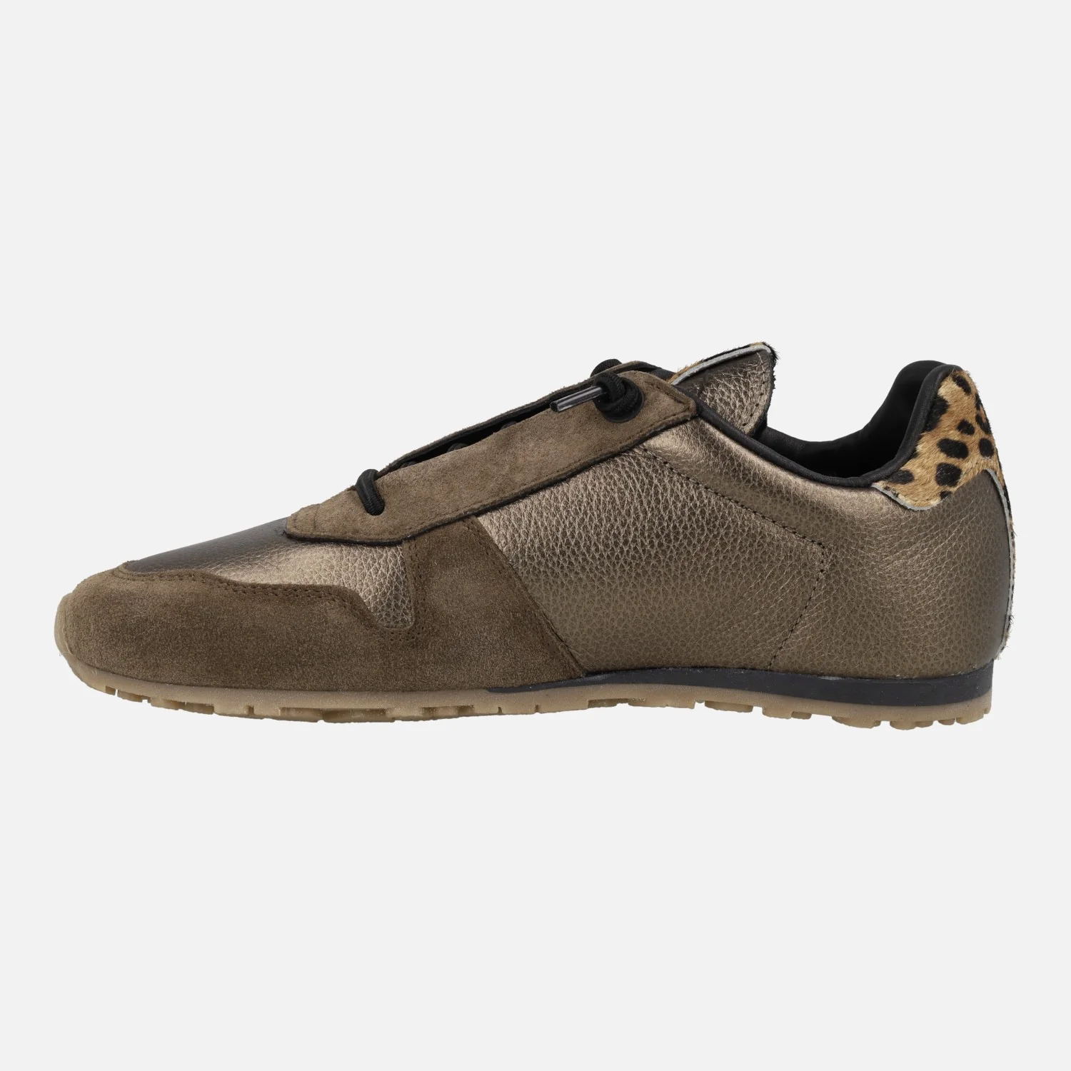 Zapatillas deportivas Cetti en metalizado bronce con piso fino - Image 4