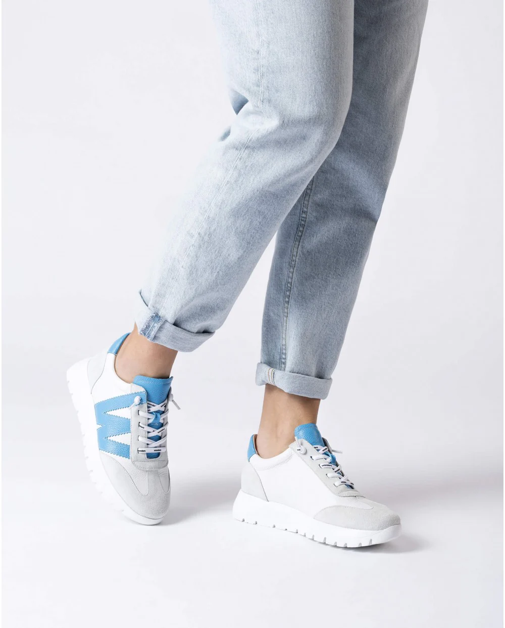 Zapatillas deportivas combinadas Racer con cordones elásticos - Image 2