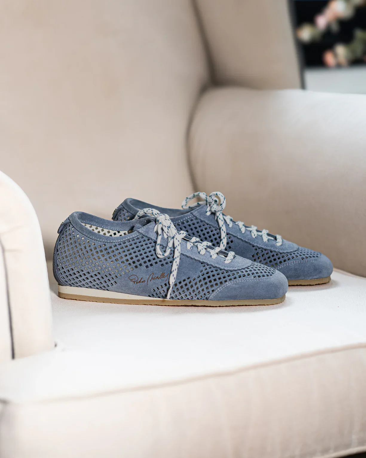 Zapatillas deportivas con cordones y detalle de picados Zaros - Image 8