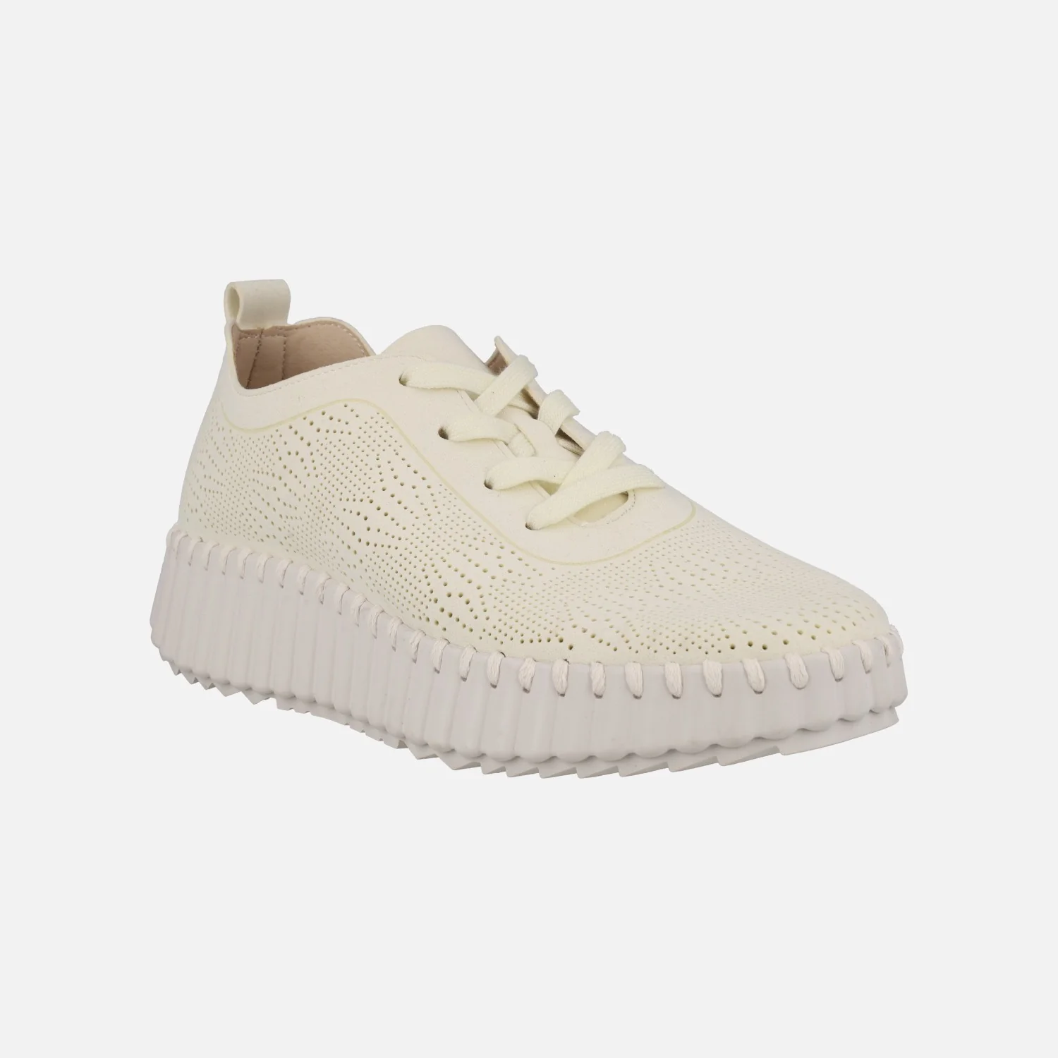 Zapatillas deportivas con detalle de picados y cierre de cordones - Image 14