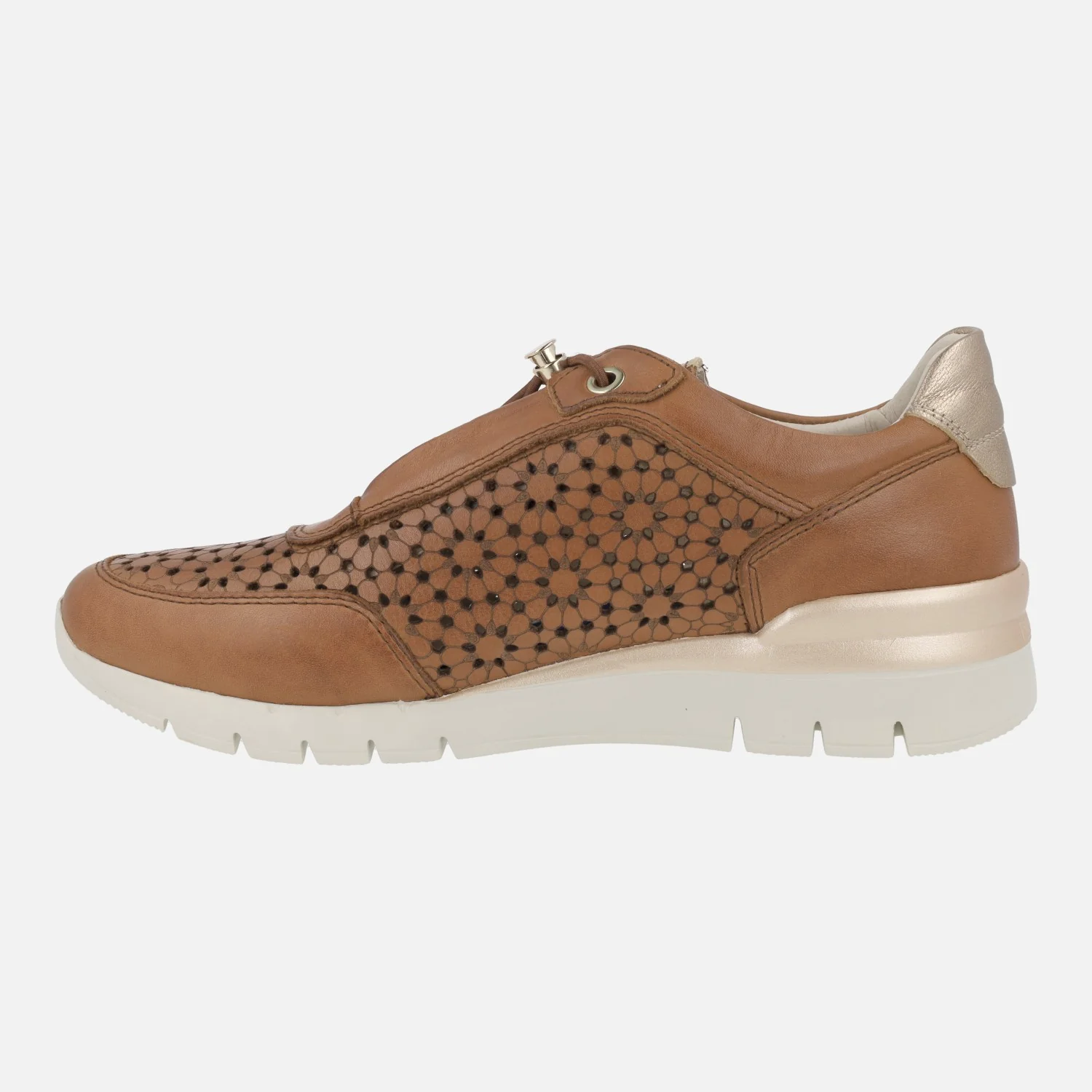 Zapatillas deportivas de piel Cantabria con troquelado de flores - Image 10
