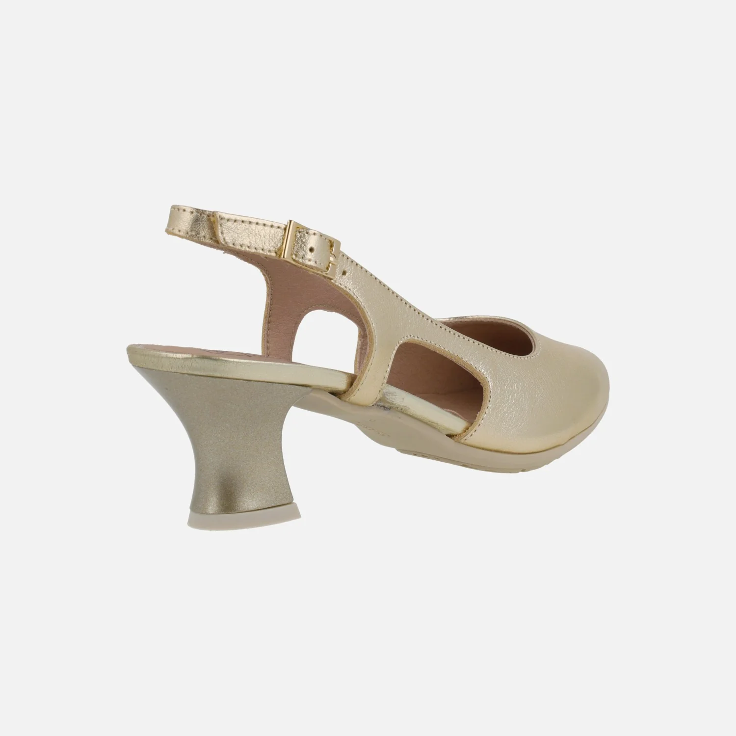 Zapatos corte salón destalonados en piel metalizada con tacón bajo - Image 10