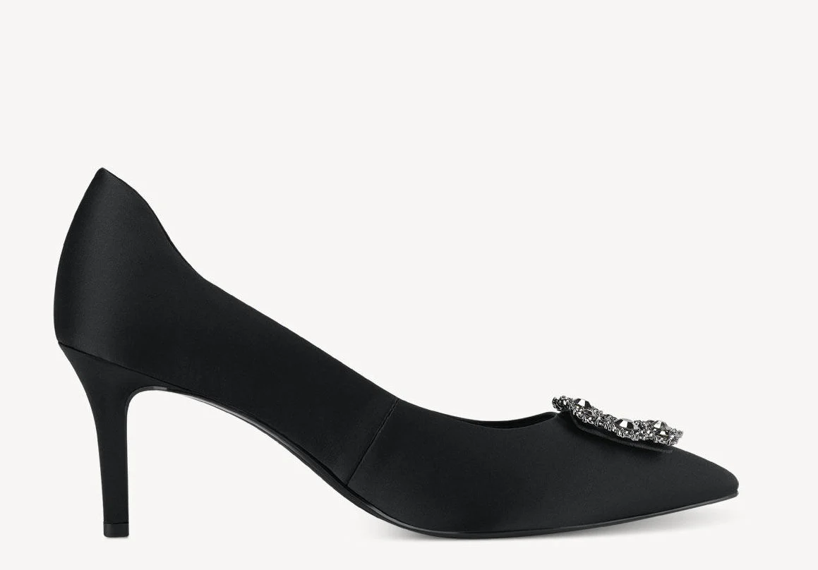 Zapatos corte salón en raso negro con adorno de pedrería - Image 4