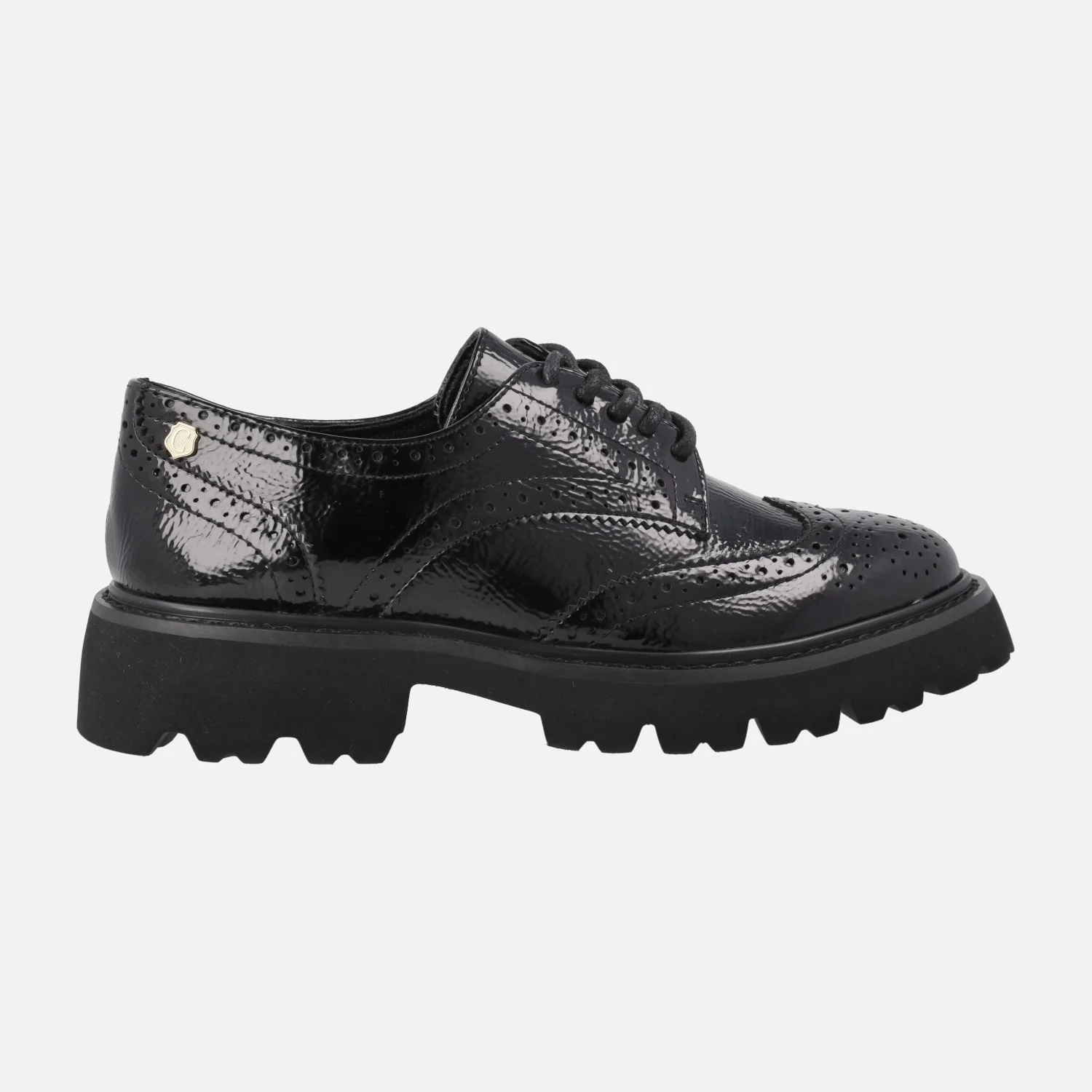 Zapatos de cordones pala vega en charol negro