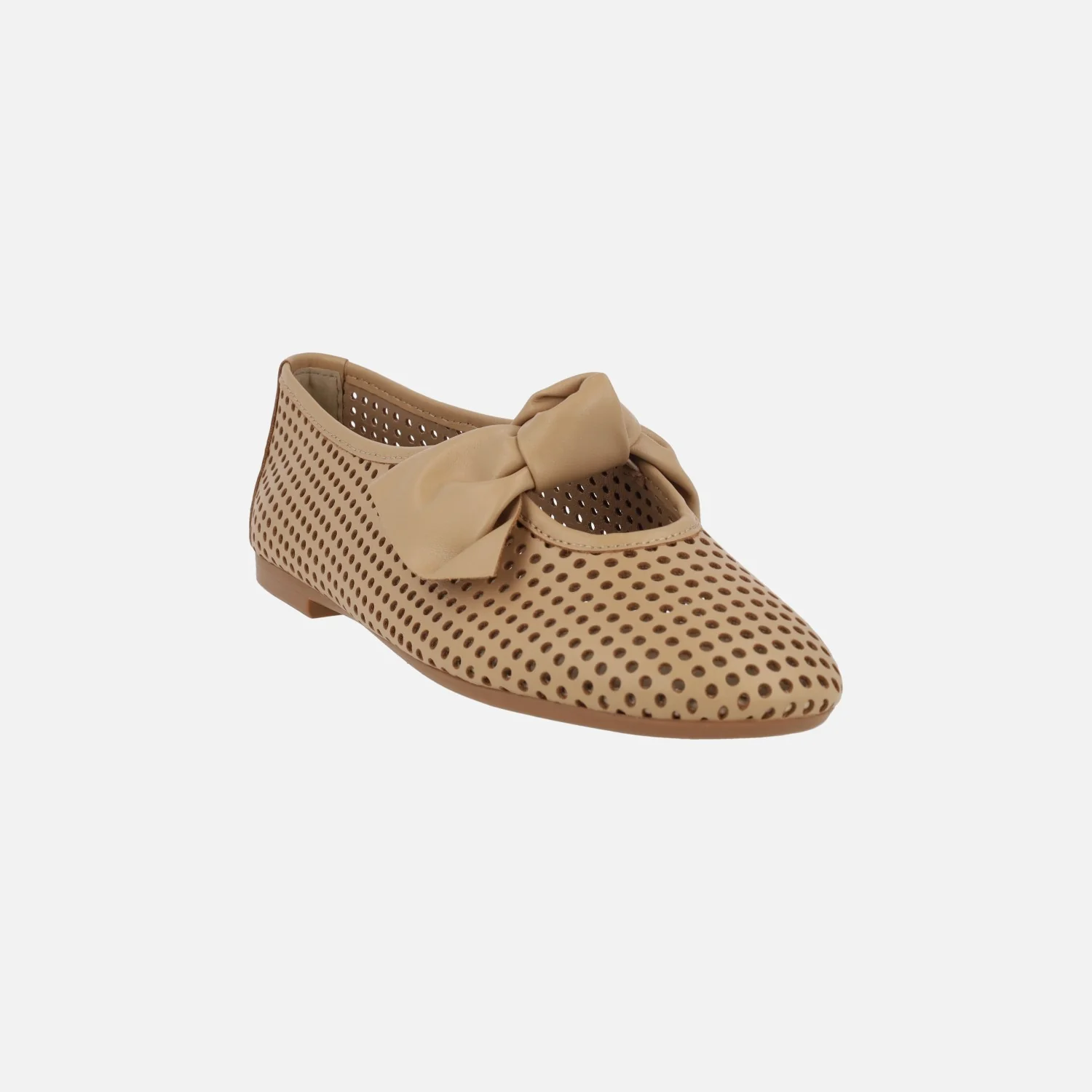 Zapatos de piel con calados y adorno de lazo - Image 2