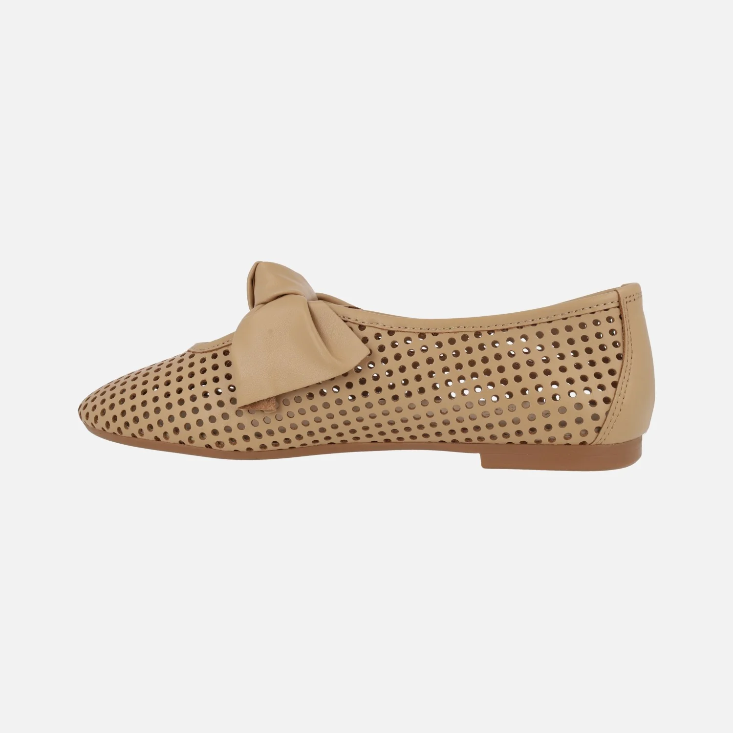 Zapatos de piel con calados y adorno de lazo - Image 3