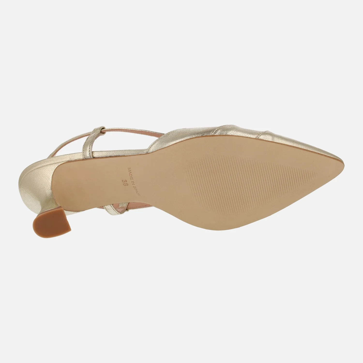 Zapatos de salón destalonados en piel dorada con aberturas - Image 6