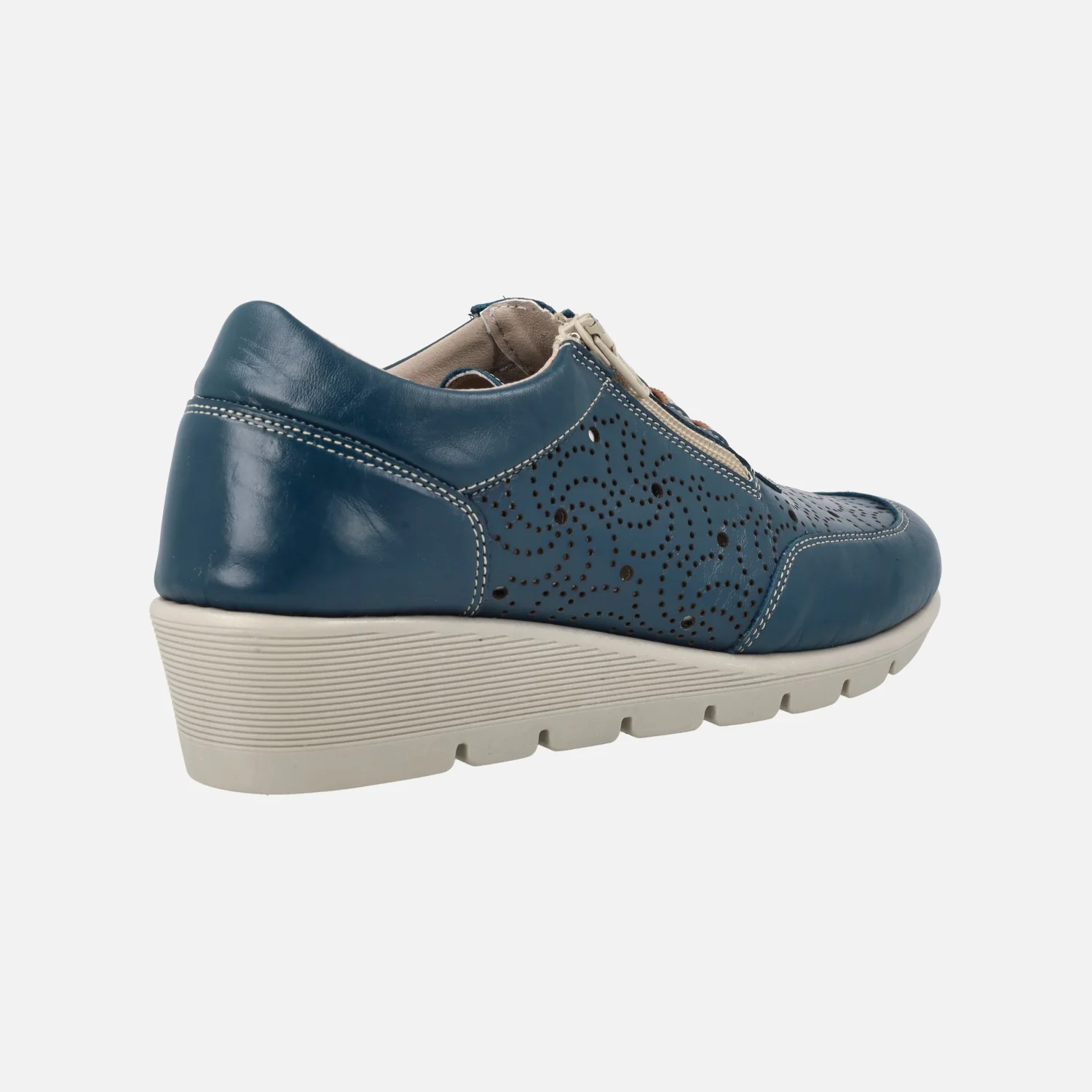 Zapatos deportivos de piel con dibujos troquelados - Image 15