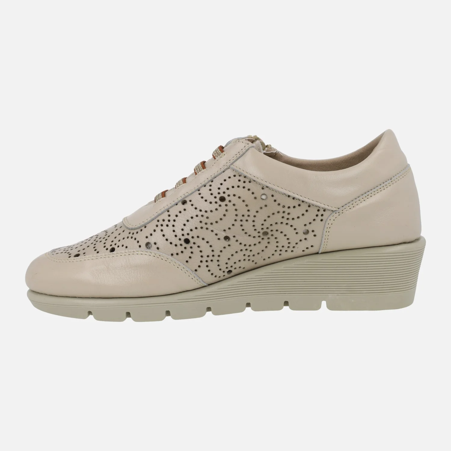 Zapatos deportivos de piel con dibujos troquelados - Image 3