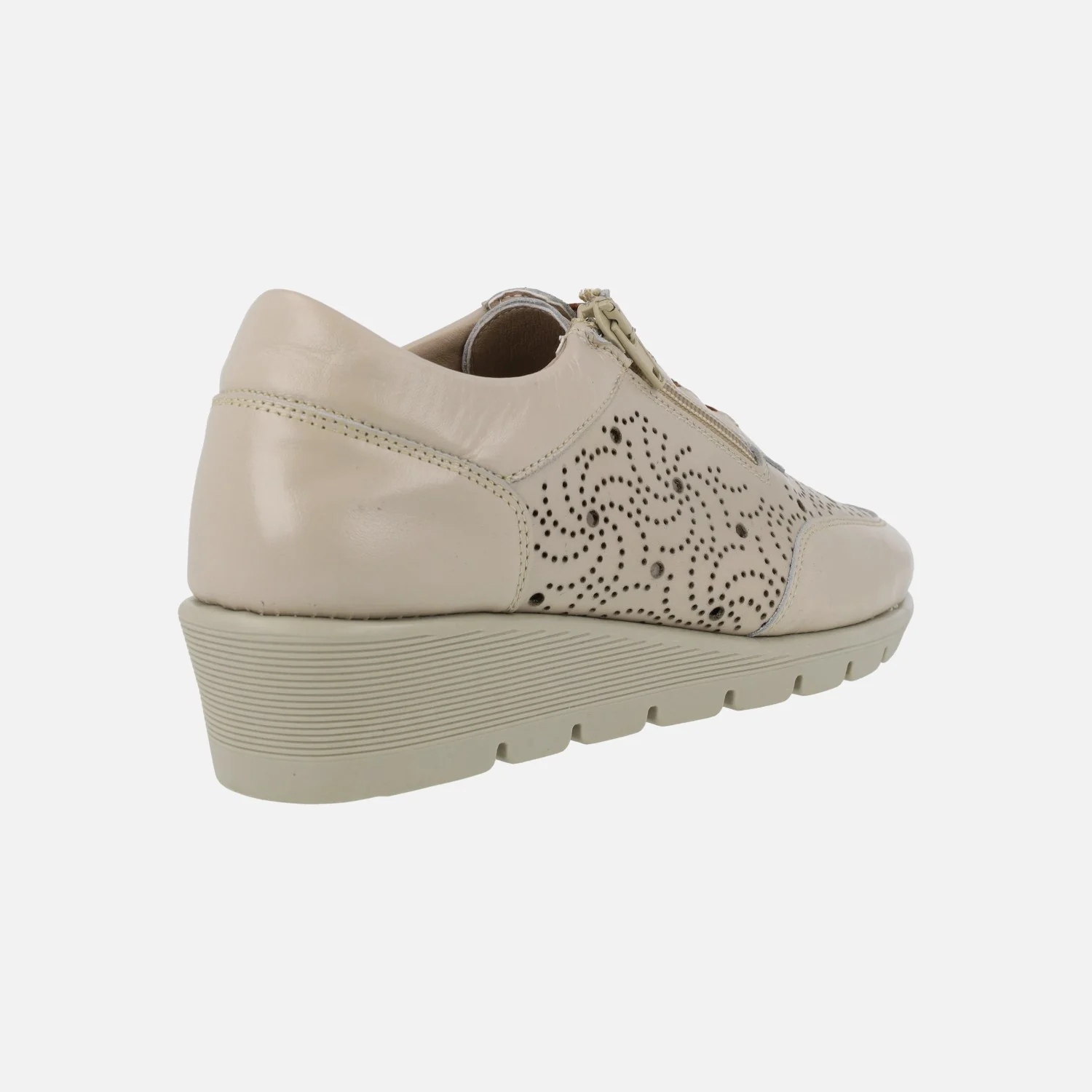 Zapatos deportivos de piel con dibujos troquelados - Image 4