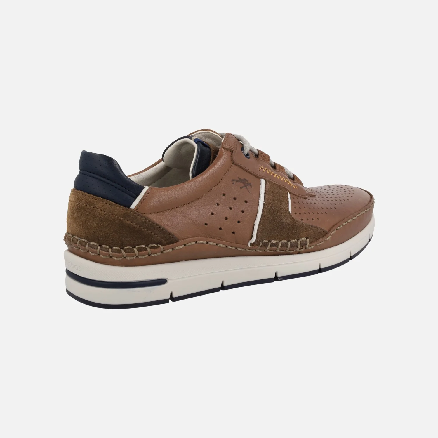 Zapatos deportivos para hombre con detalle de picados - Image 4