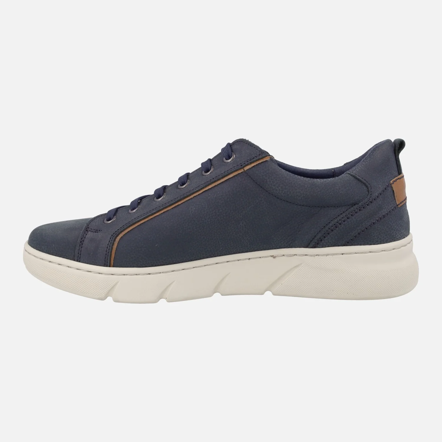 Zapatos deportivos para hombre en piel nobuck con cordones - Image 10