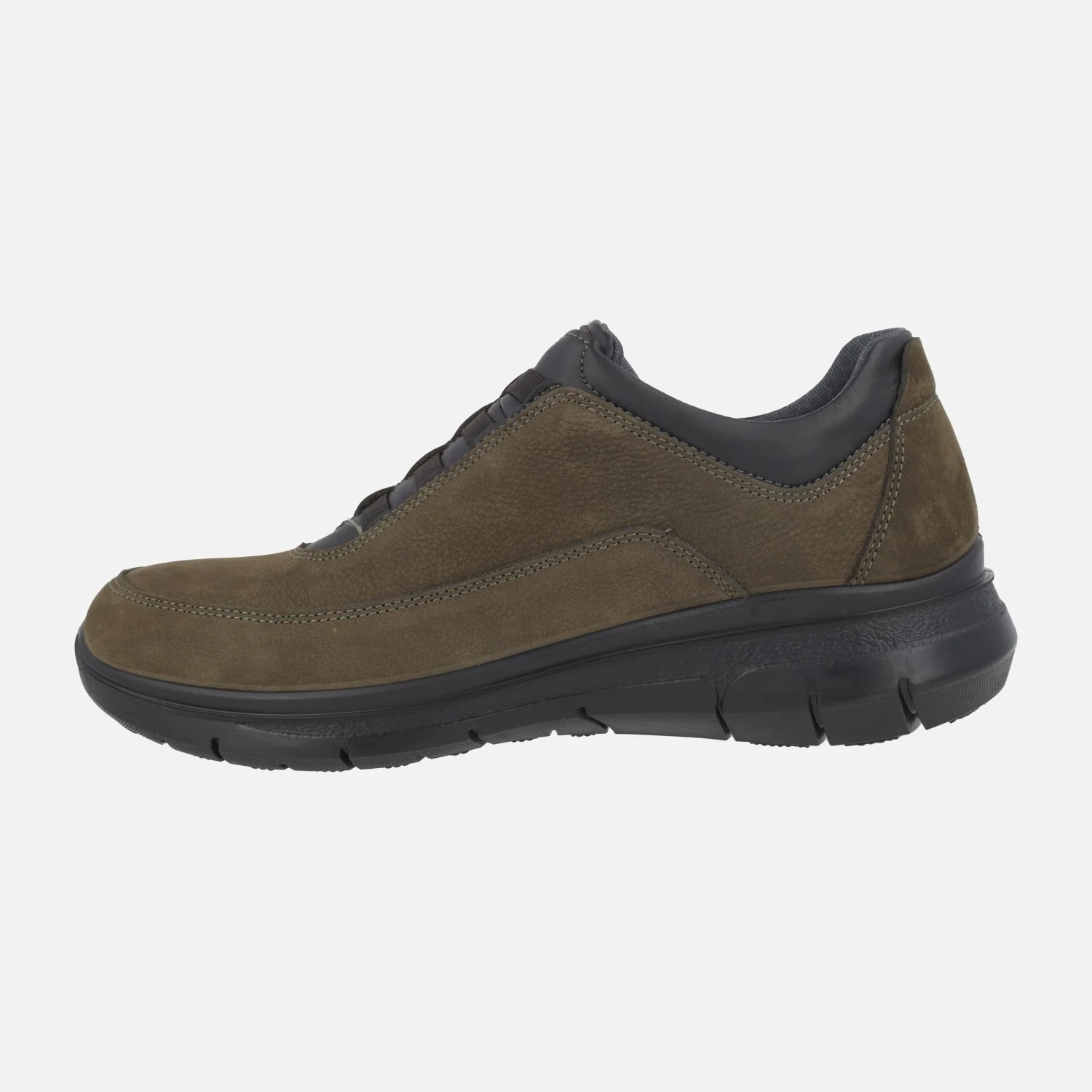 Zapatos deportivos Waterproof para hombre en piel nobuck - Image 10