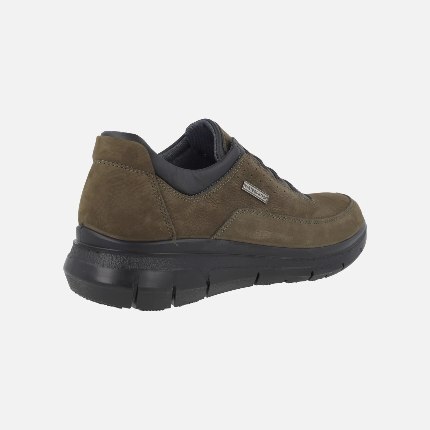 Zapatos deportivos Waterproof para hombre en piel nobuck - Image 9