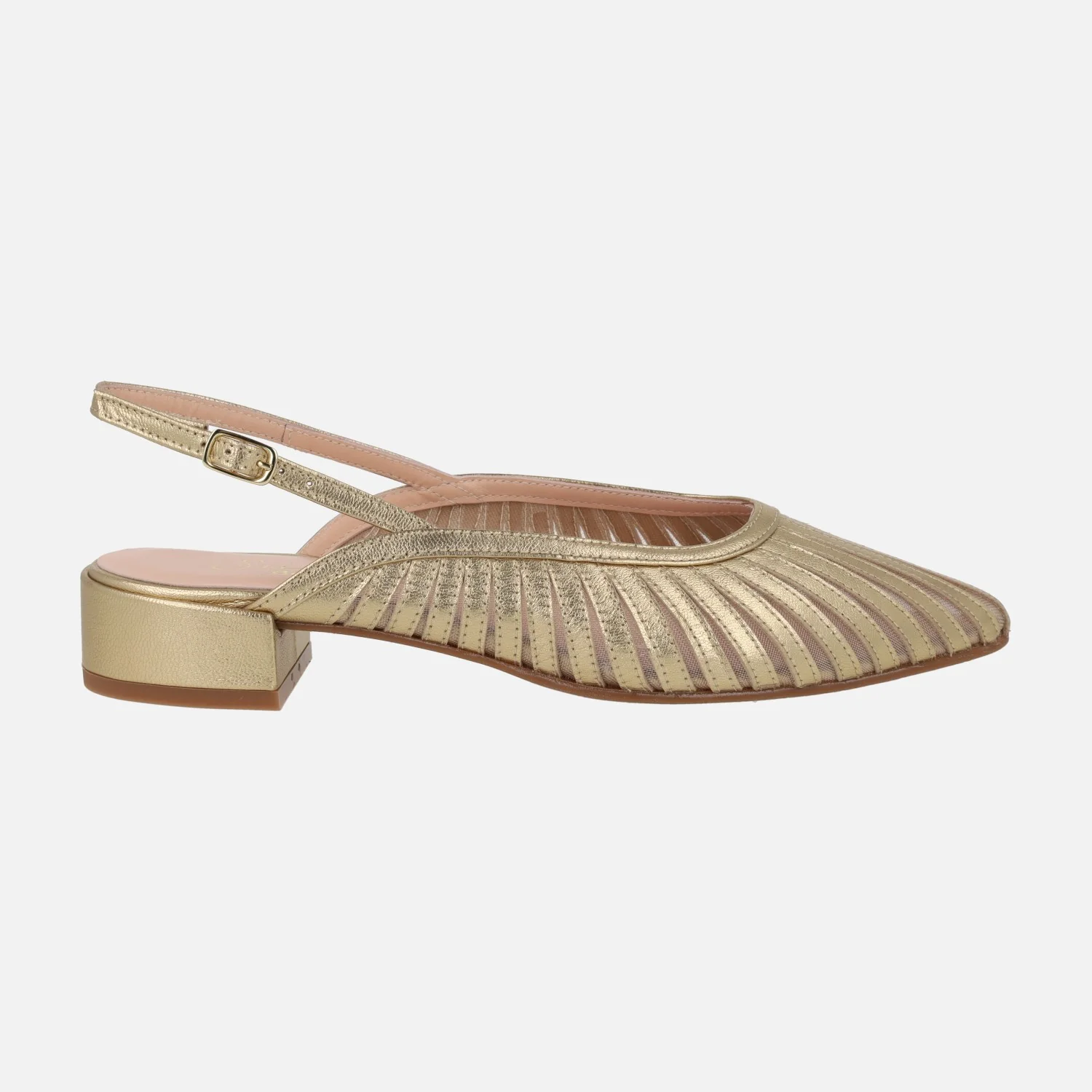 Zapatos destalonados en piel y rejilla con tacones bajos