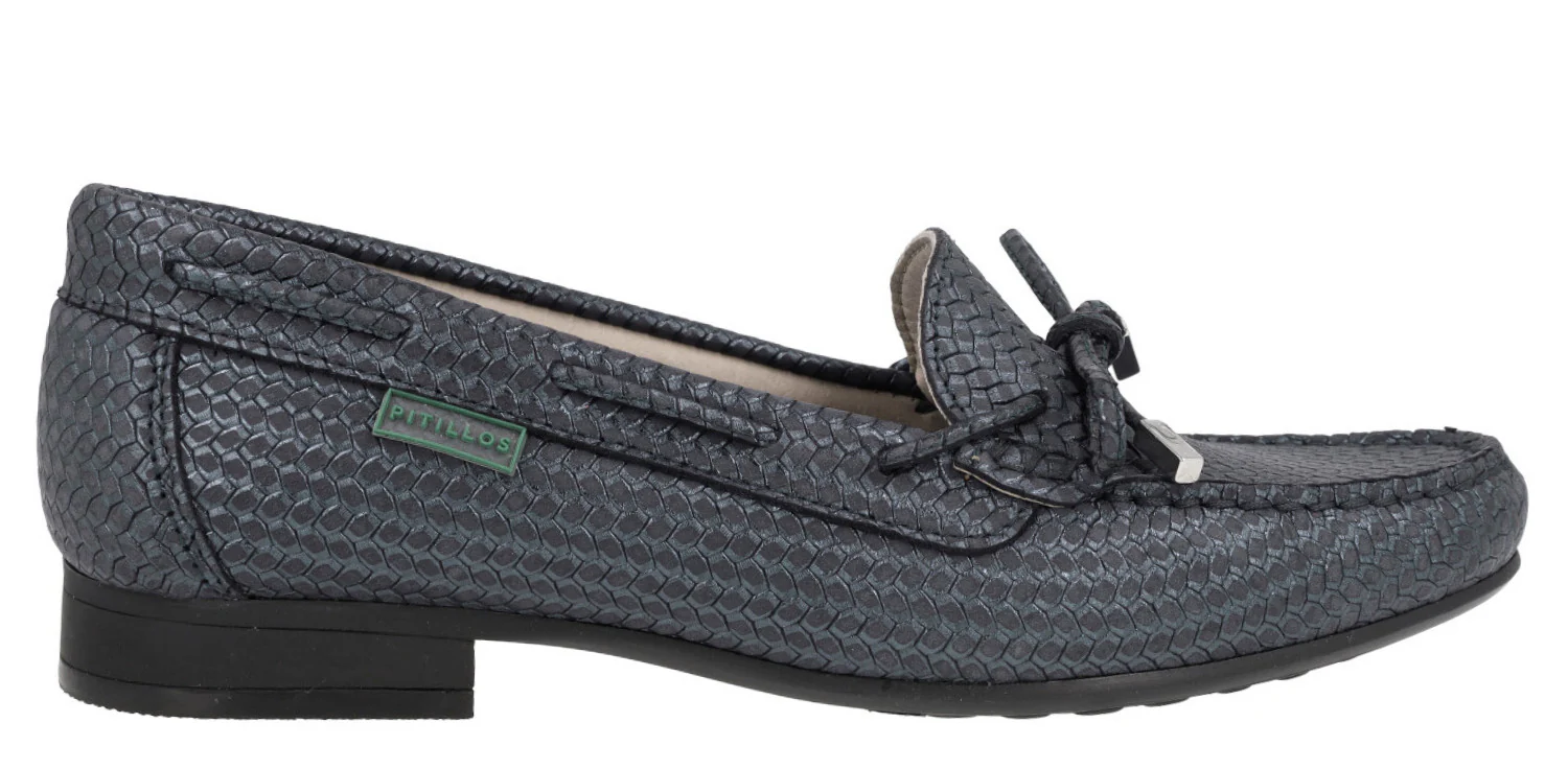 Zapatos mocasines de piel grabada con adorno de lazo - Image 7