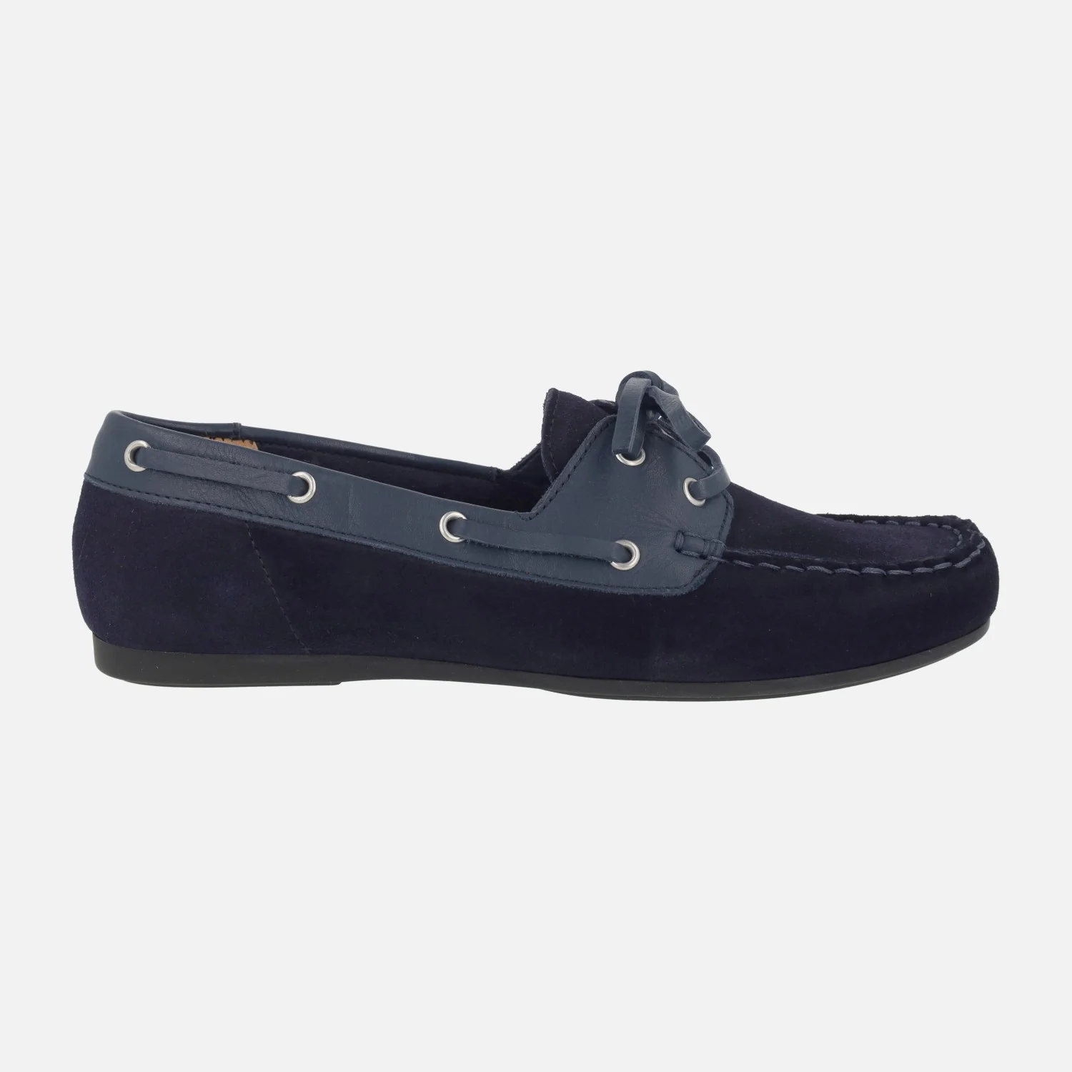 Zapatos náuticos de serraje y piel con cierre de cordones - Image 7