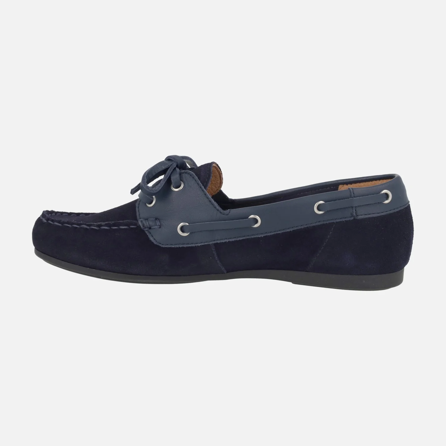 Zapatos náuticos de serraje y piel con cierre de cordones - Image 9