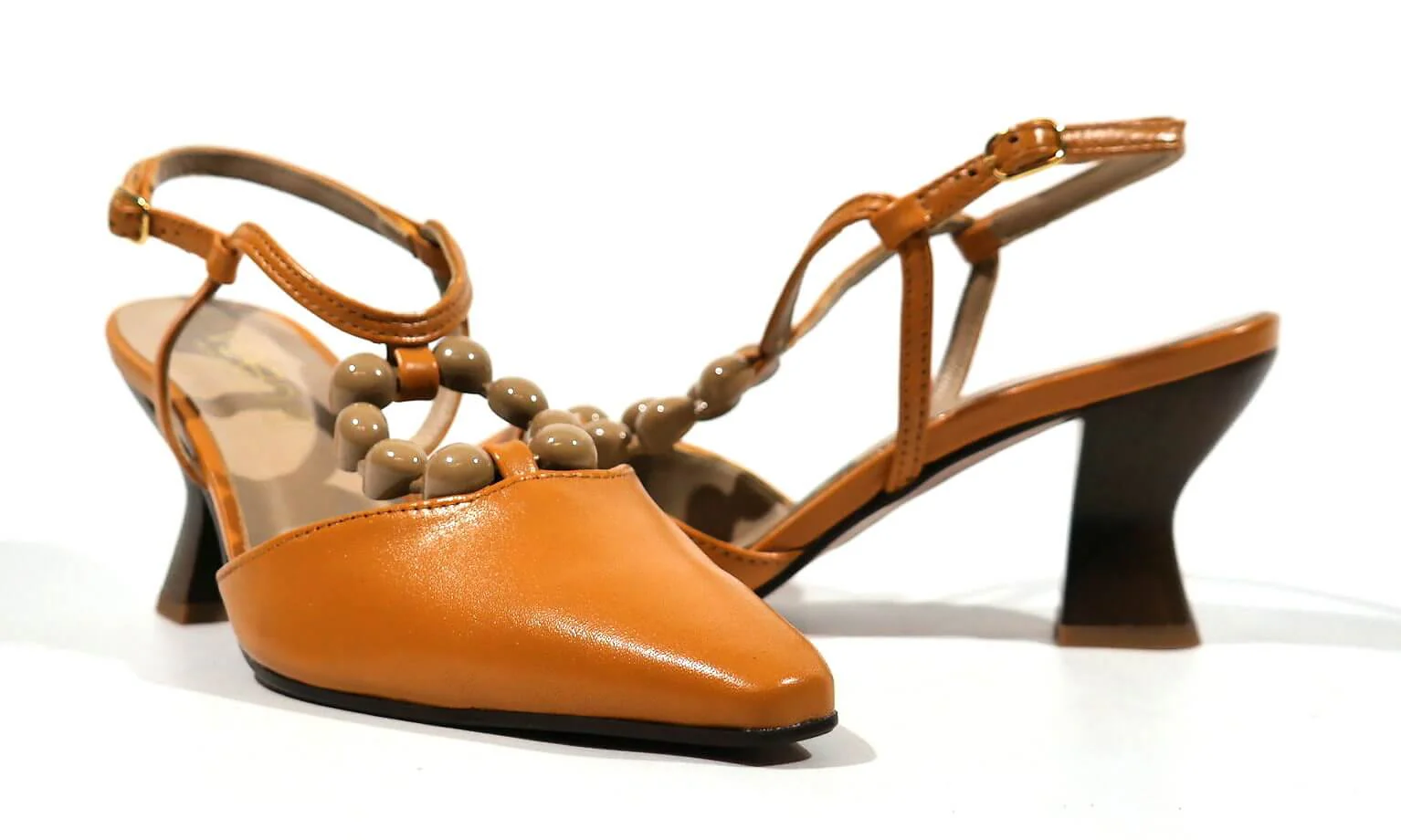 Zapatos Nicoletta en piel cuero con adorno de pasta - Image 7