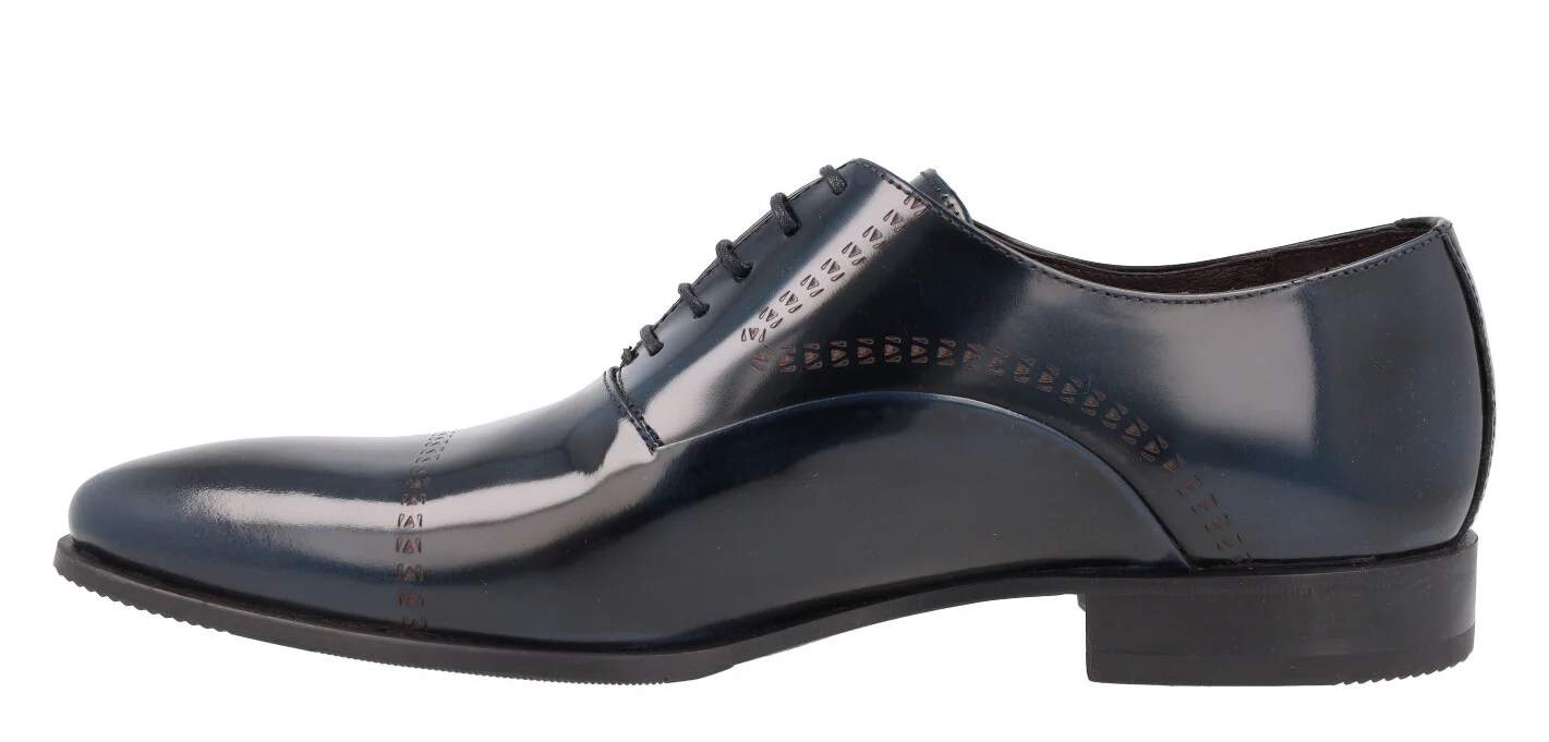 Zapatos oxford para hombre en piel antick con dibujos grabados - Image 3