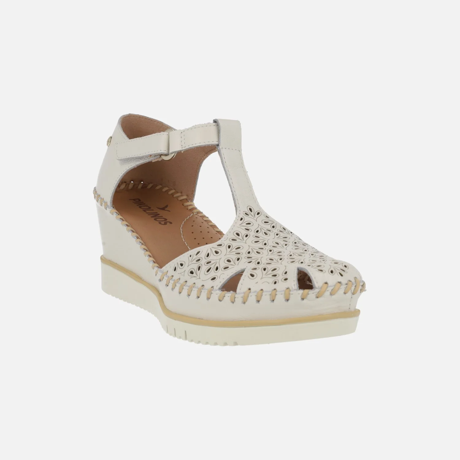 Zapatos semiabiertos Aguadulce con troquelado y cierre de velcro - Image 2