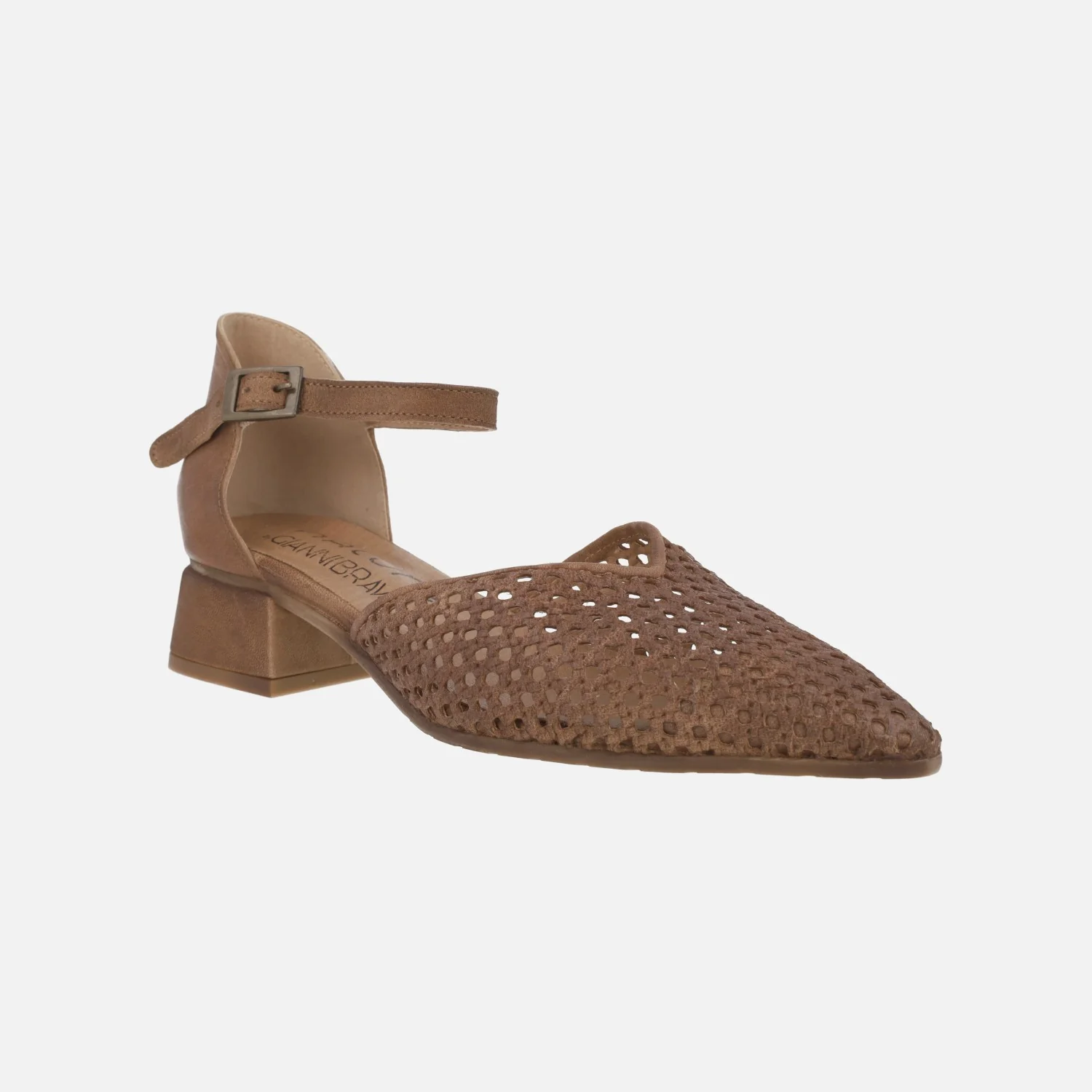 Zapatos trenzados de piel con horma afilada y pulsera al tobillo - Image 2